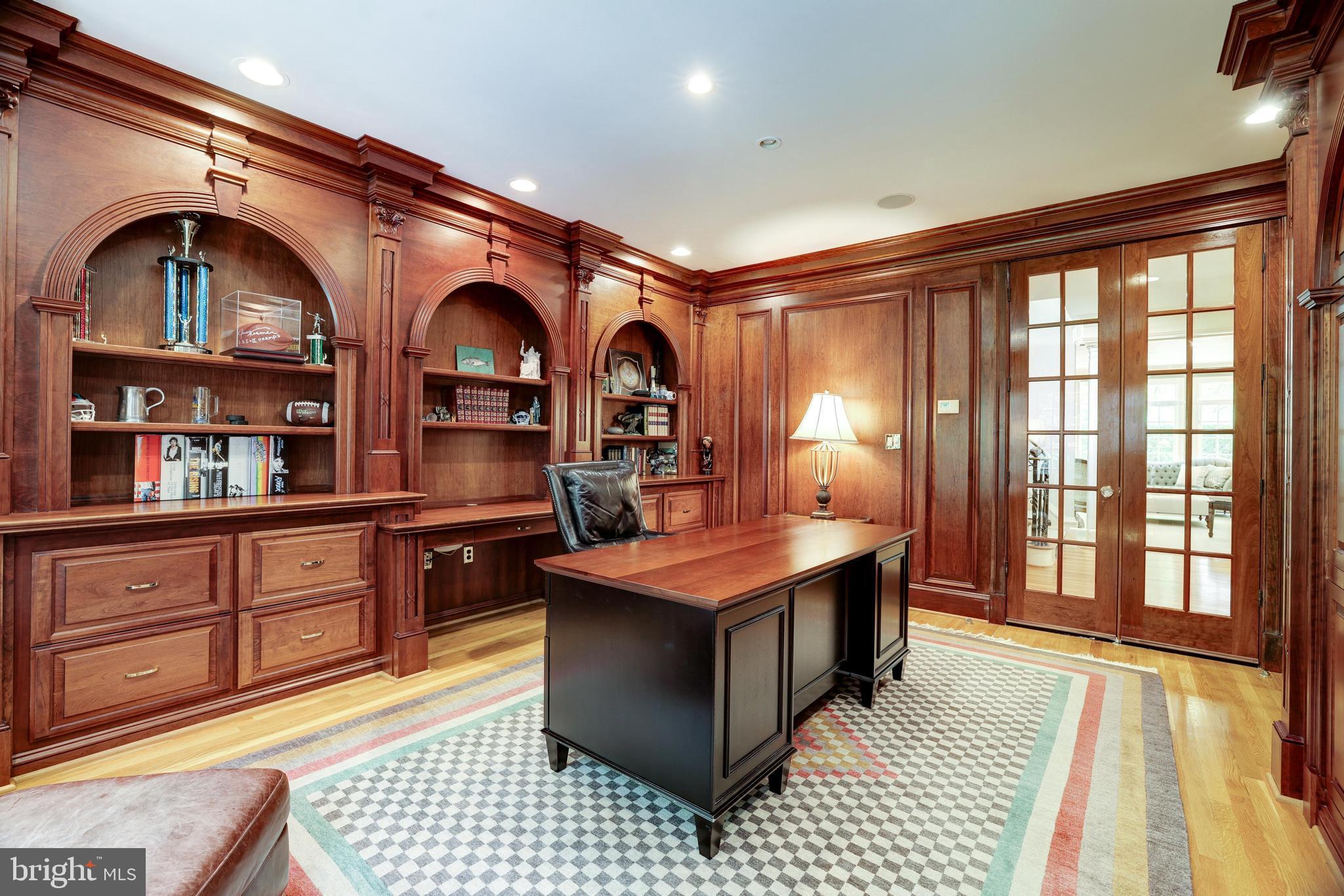 FALCON RIDGE - Residential