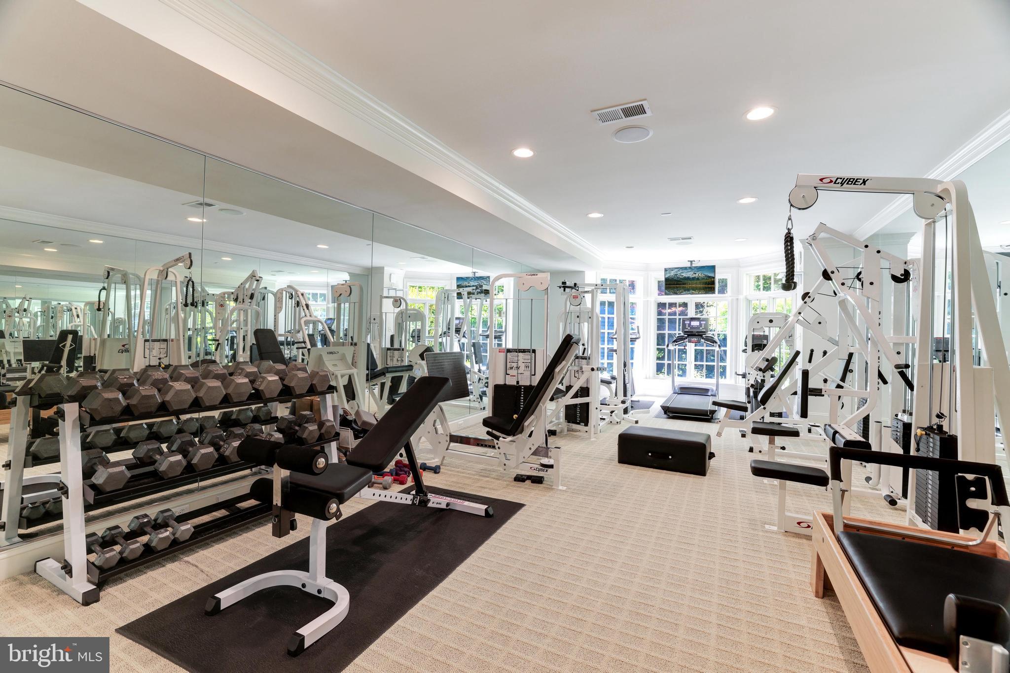 FALCON RIDGE - Residential