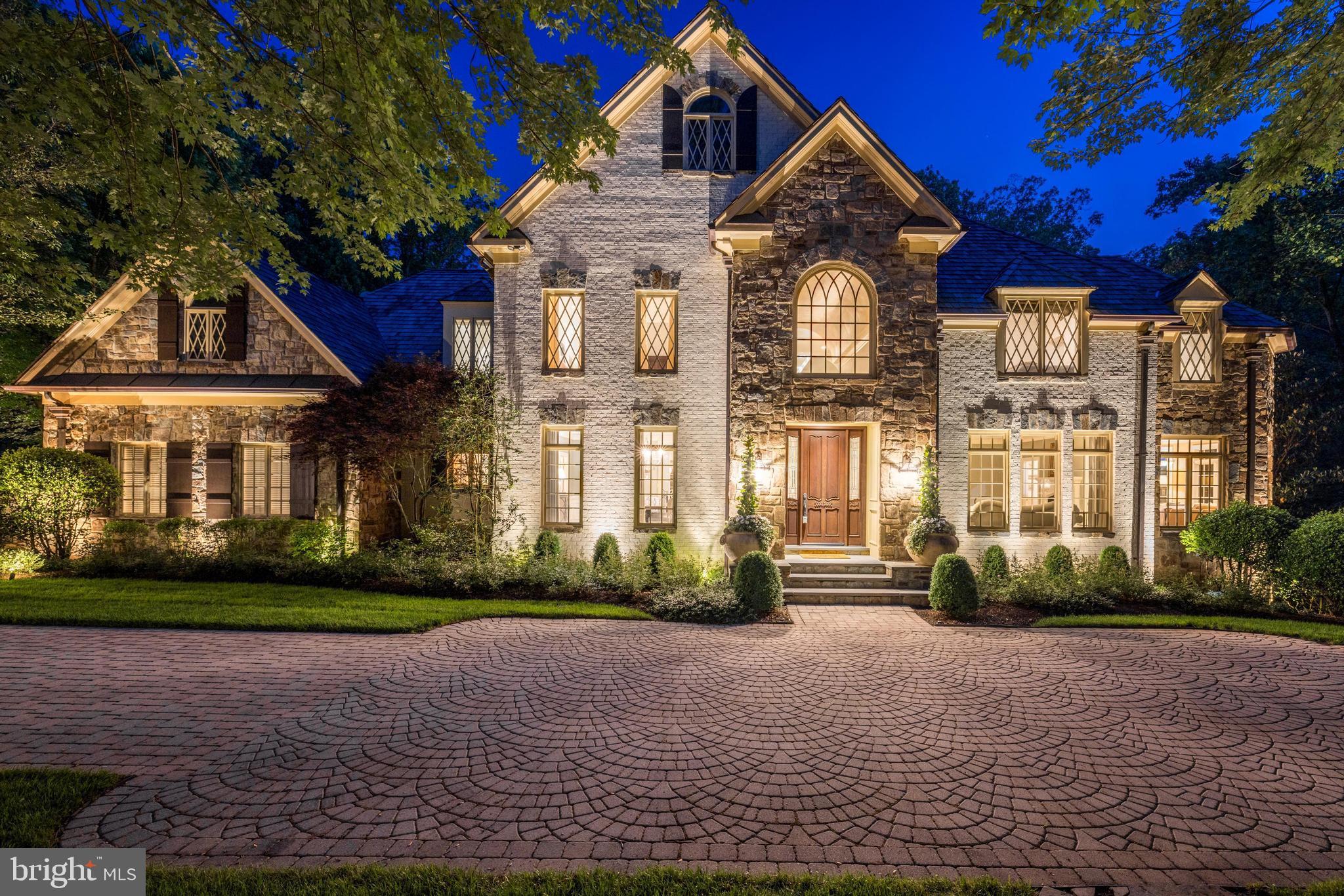 FALCON RIDGE - Residential