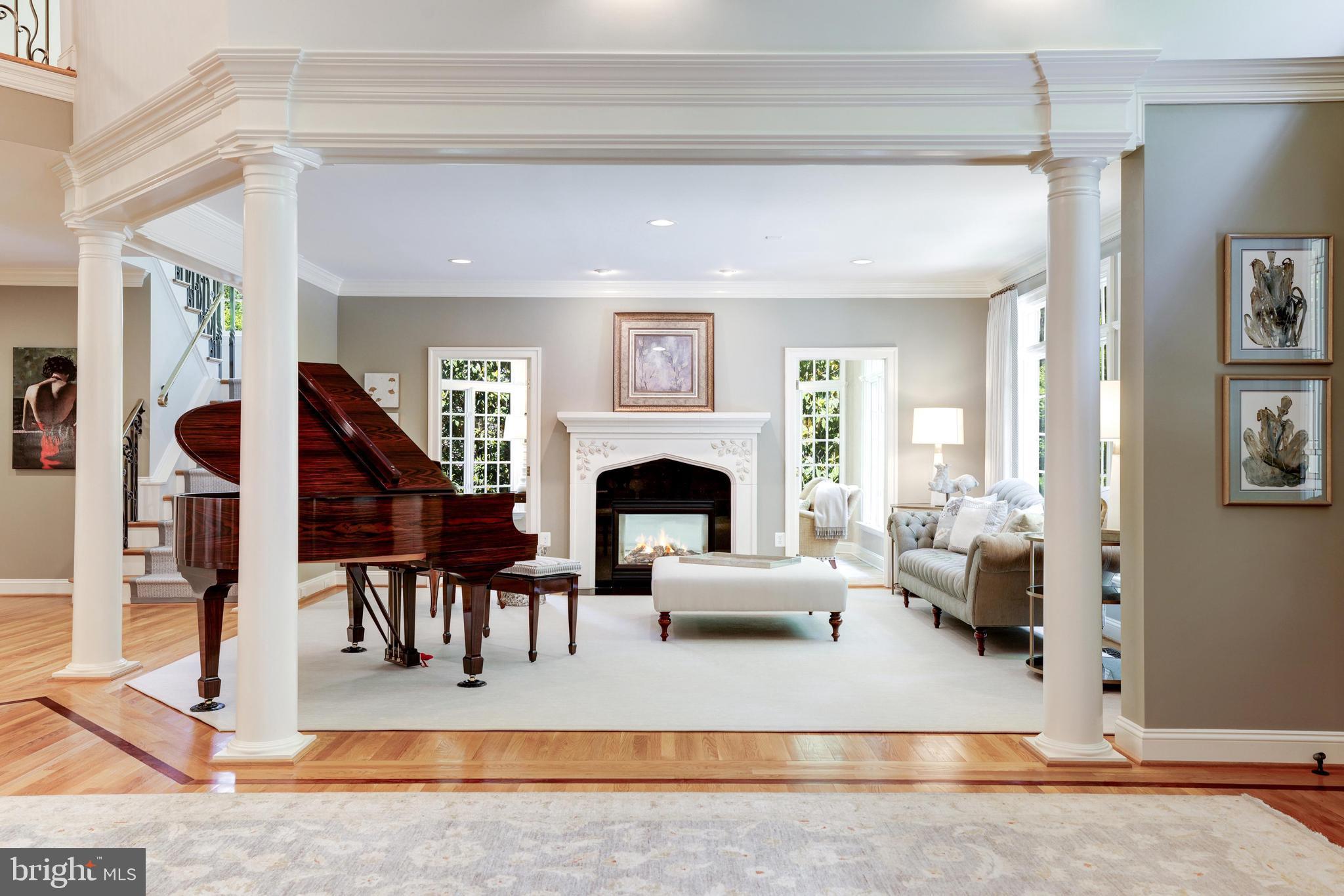 FALCON RIDGE - Residential