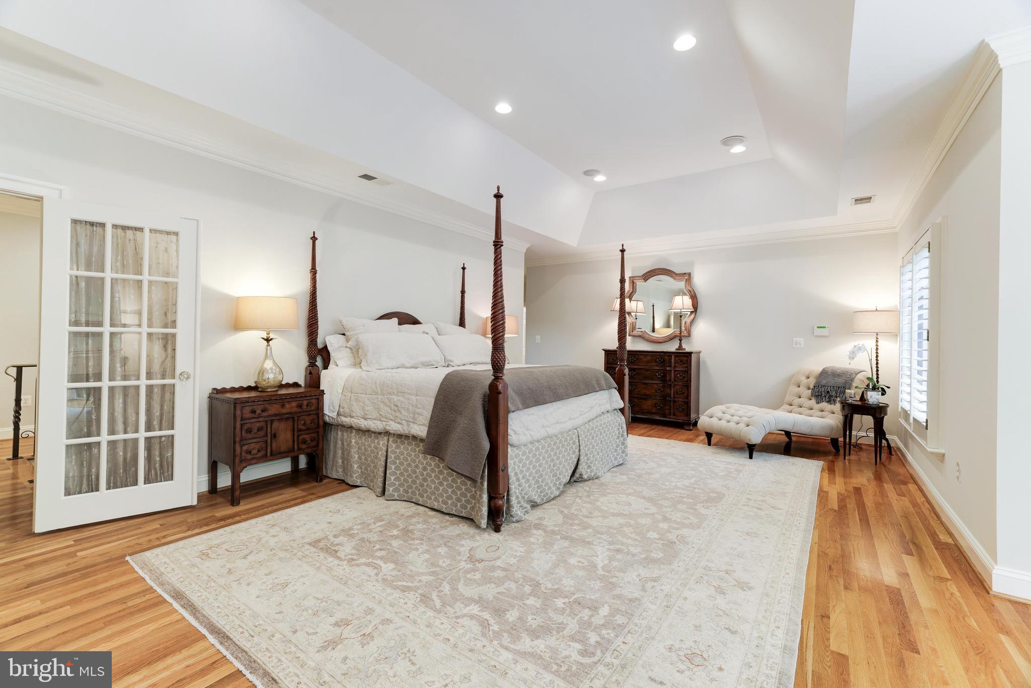 FALCON RIDGE - Residential