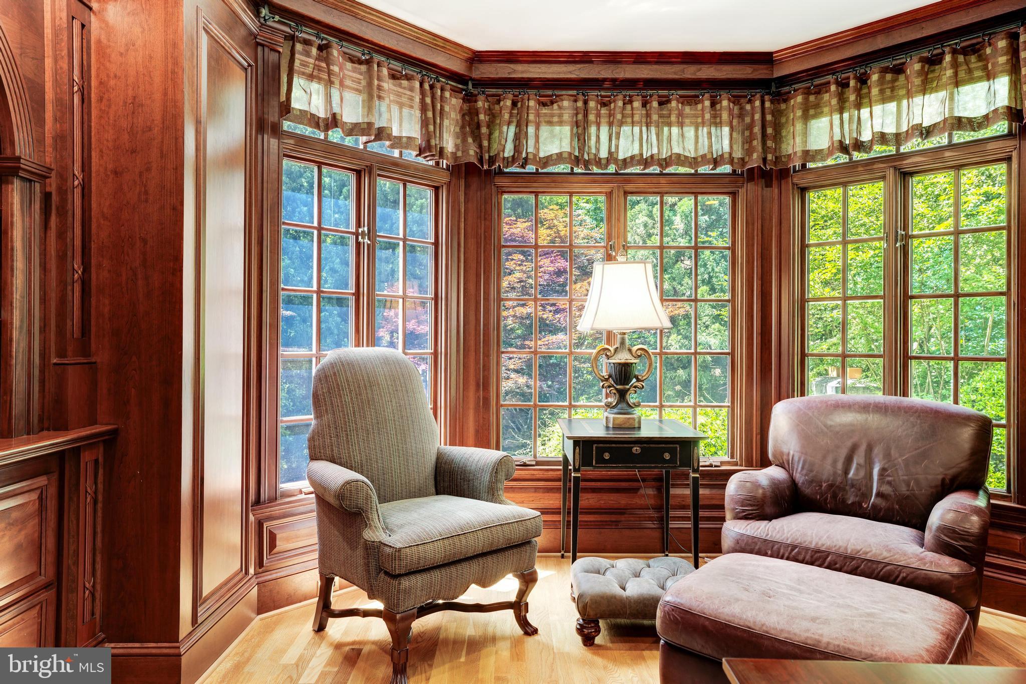 FALCON RIDGE - Residential