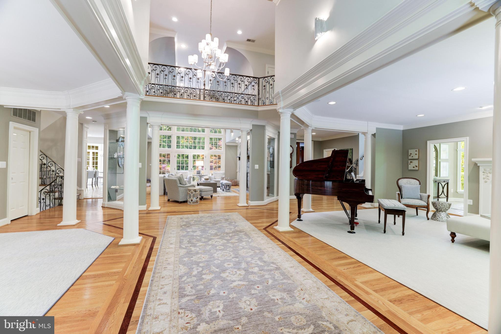 FALCON RIDGE - Residential