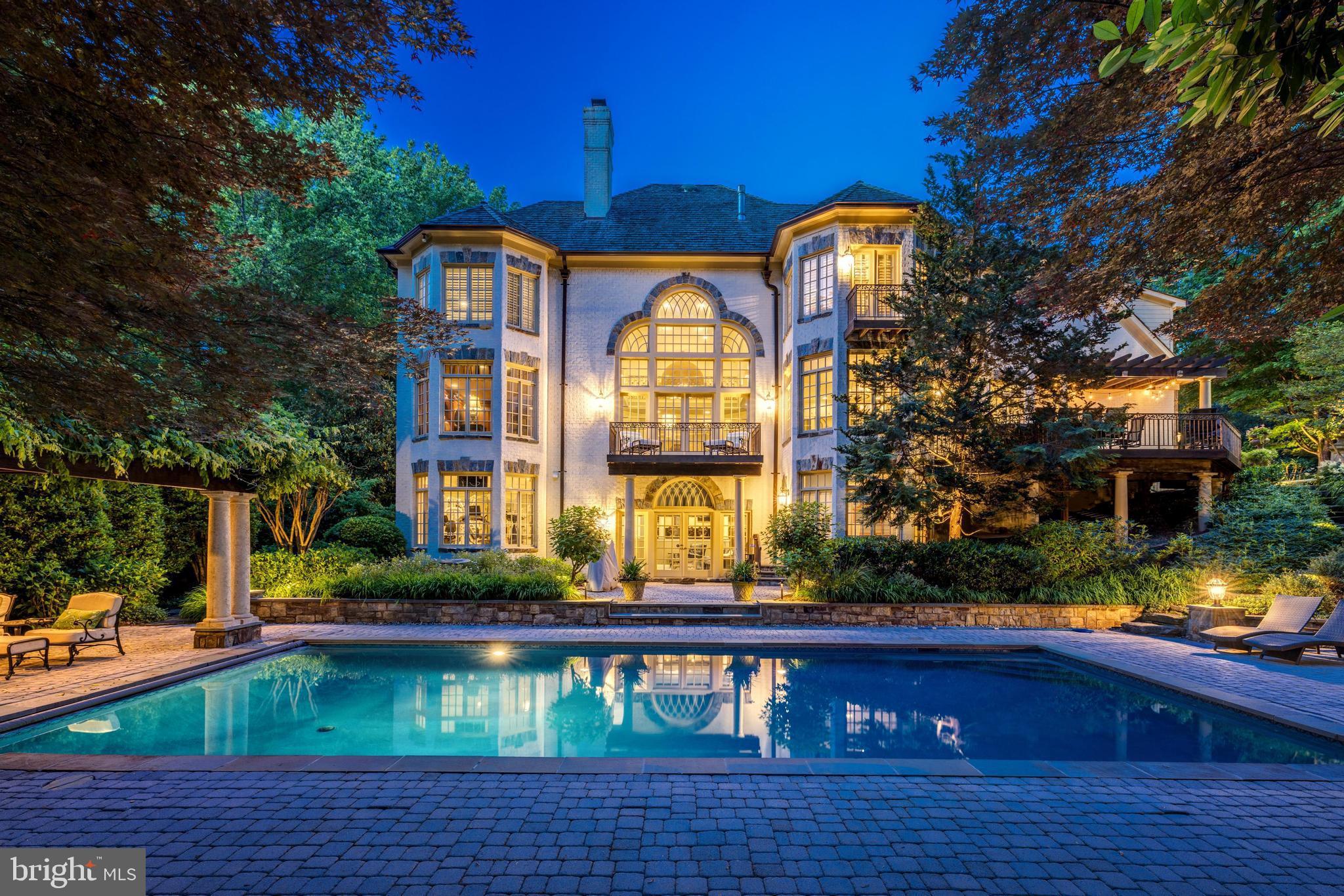 FALCON RIDGE - Residential