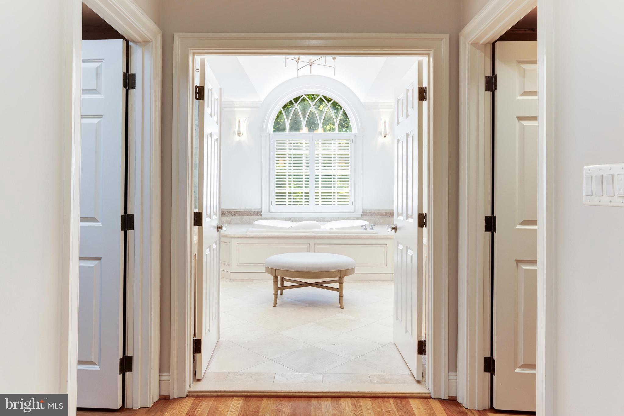 FALCON RIDGE - Residential