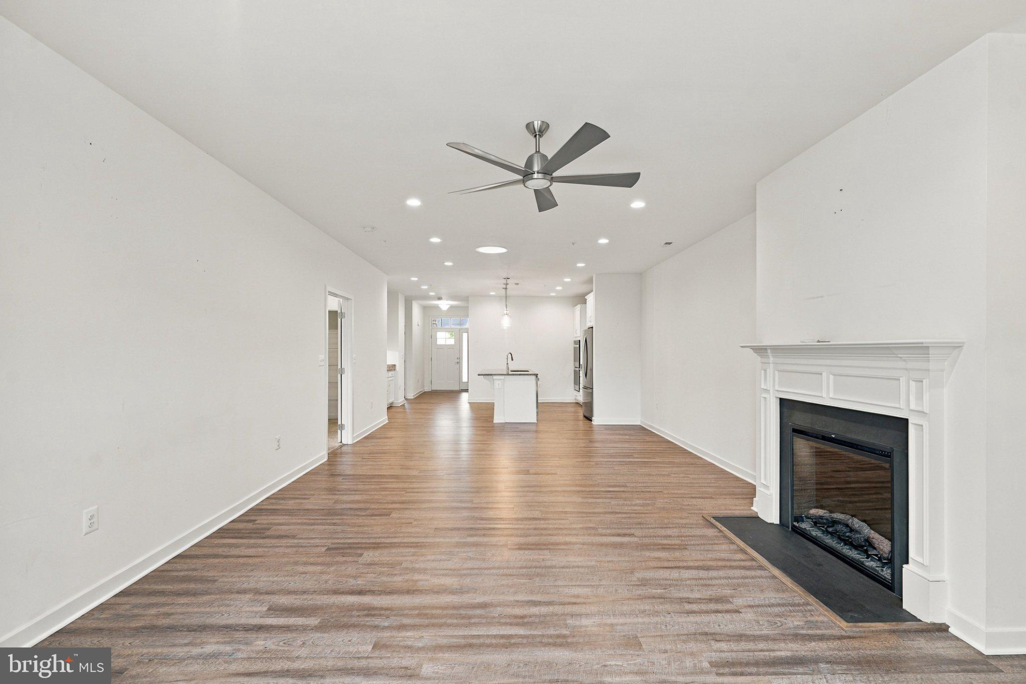48 CAMDEN CIRCLE