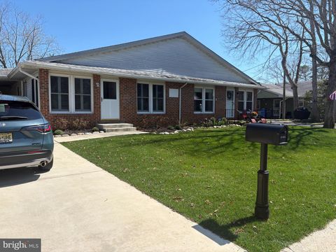 Condo For Sale - 13 Walnut Road<br/> MANAHAWKIN, NJ 08050