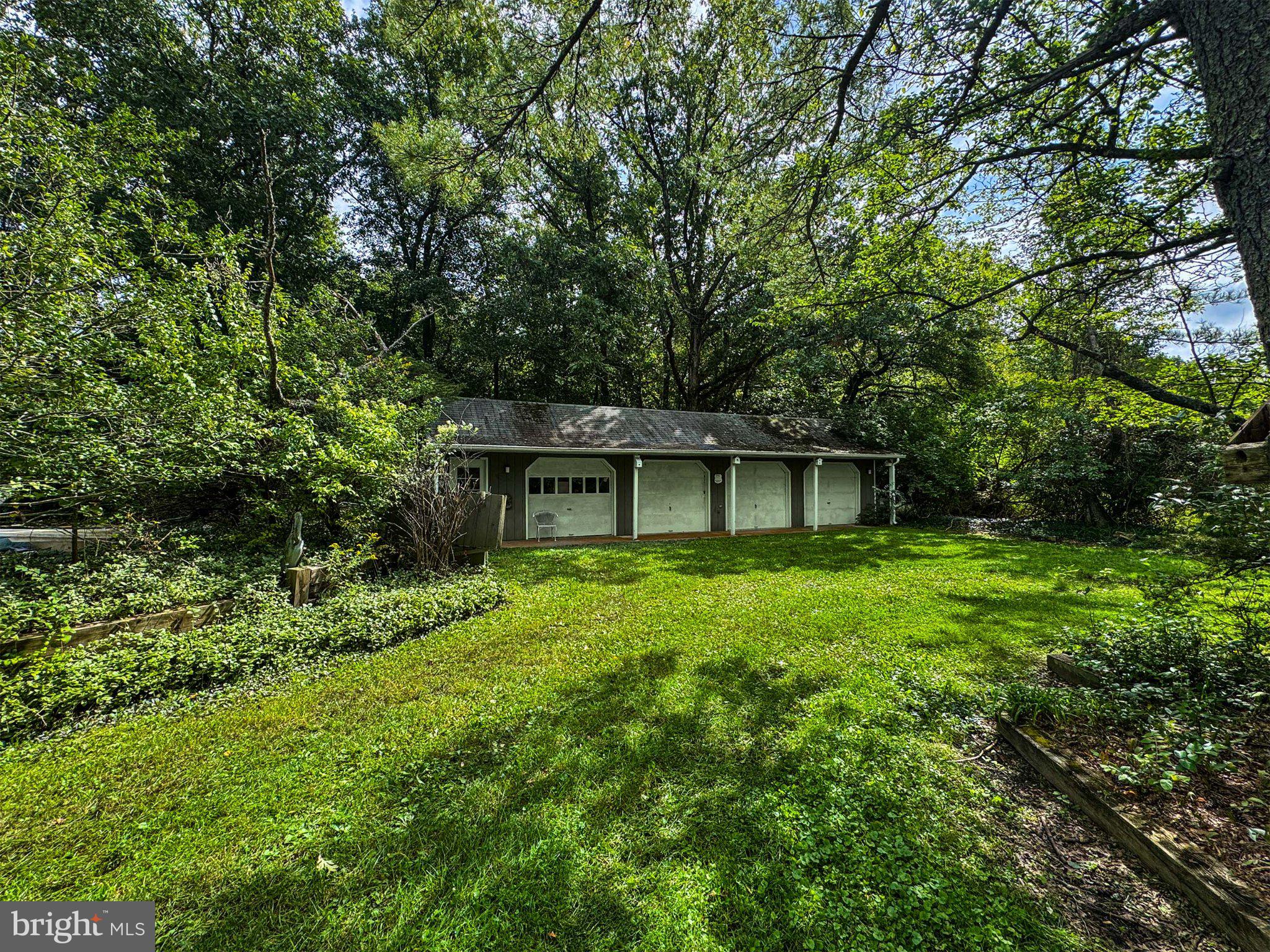 414 OAK SHADE ROAD