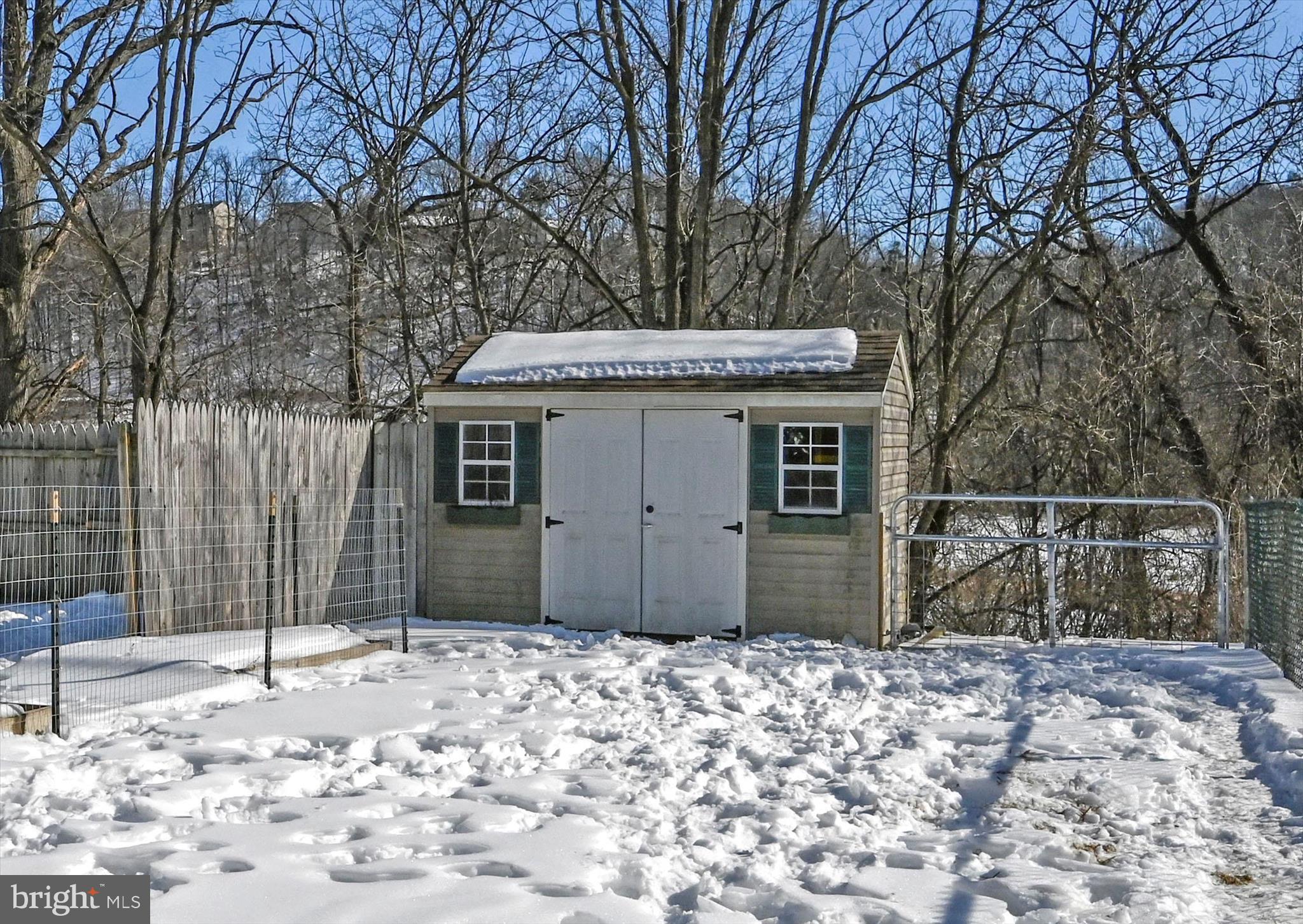 BROOKVIEW - Residential