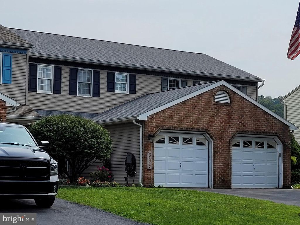 Photo of 335 Cindy Drive, JONESTOWN, PA 17038 (MLS # PALN2024722)