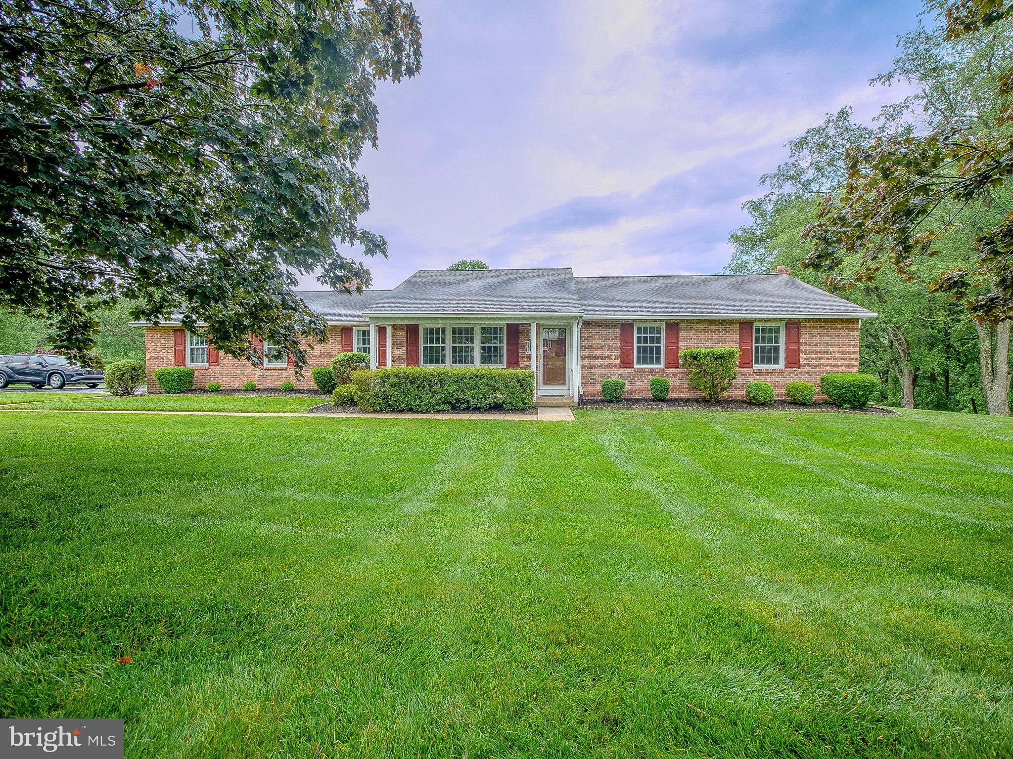 219 SKYCREST DRIVE