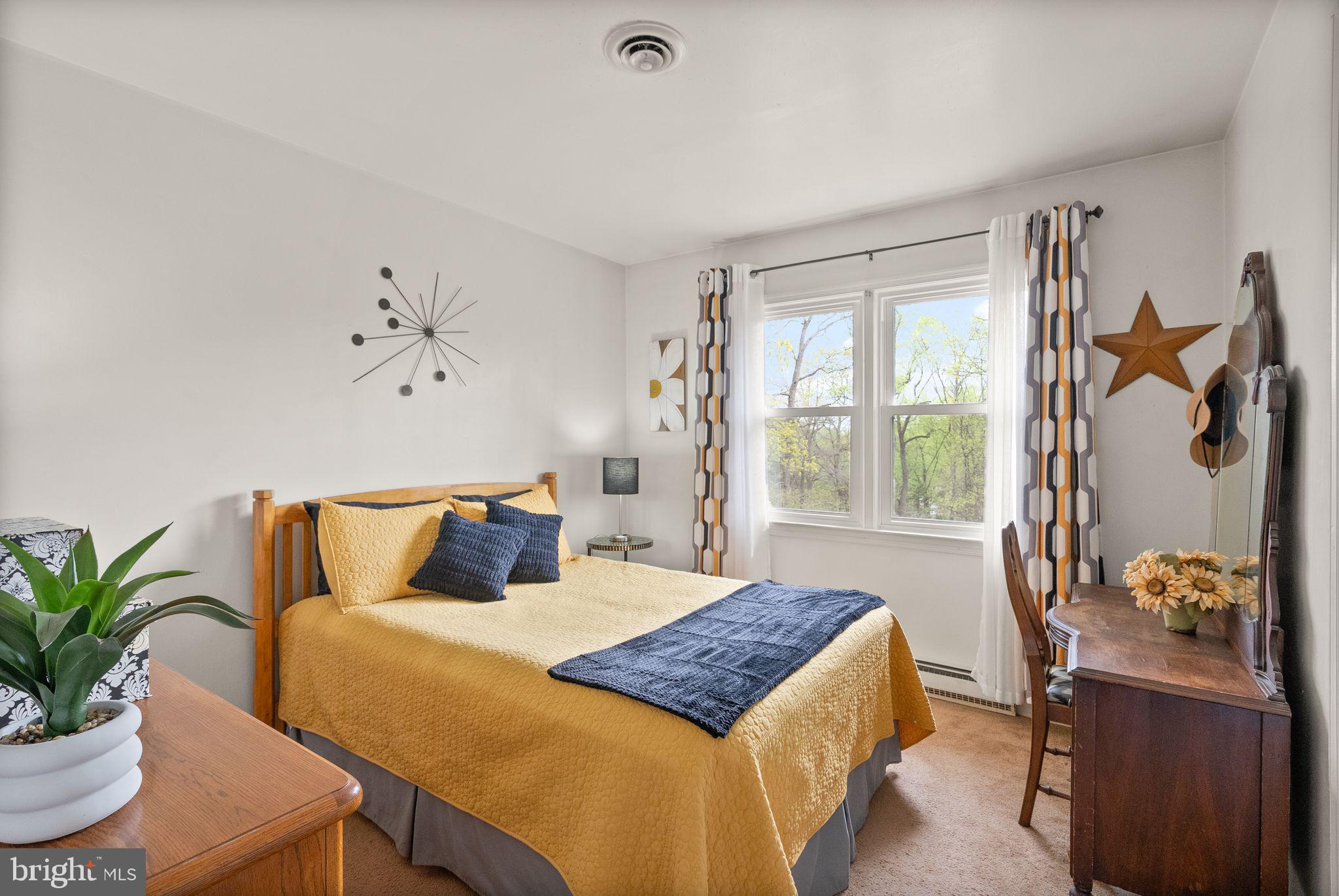 WARREN ESTATES - Residential