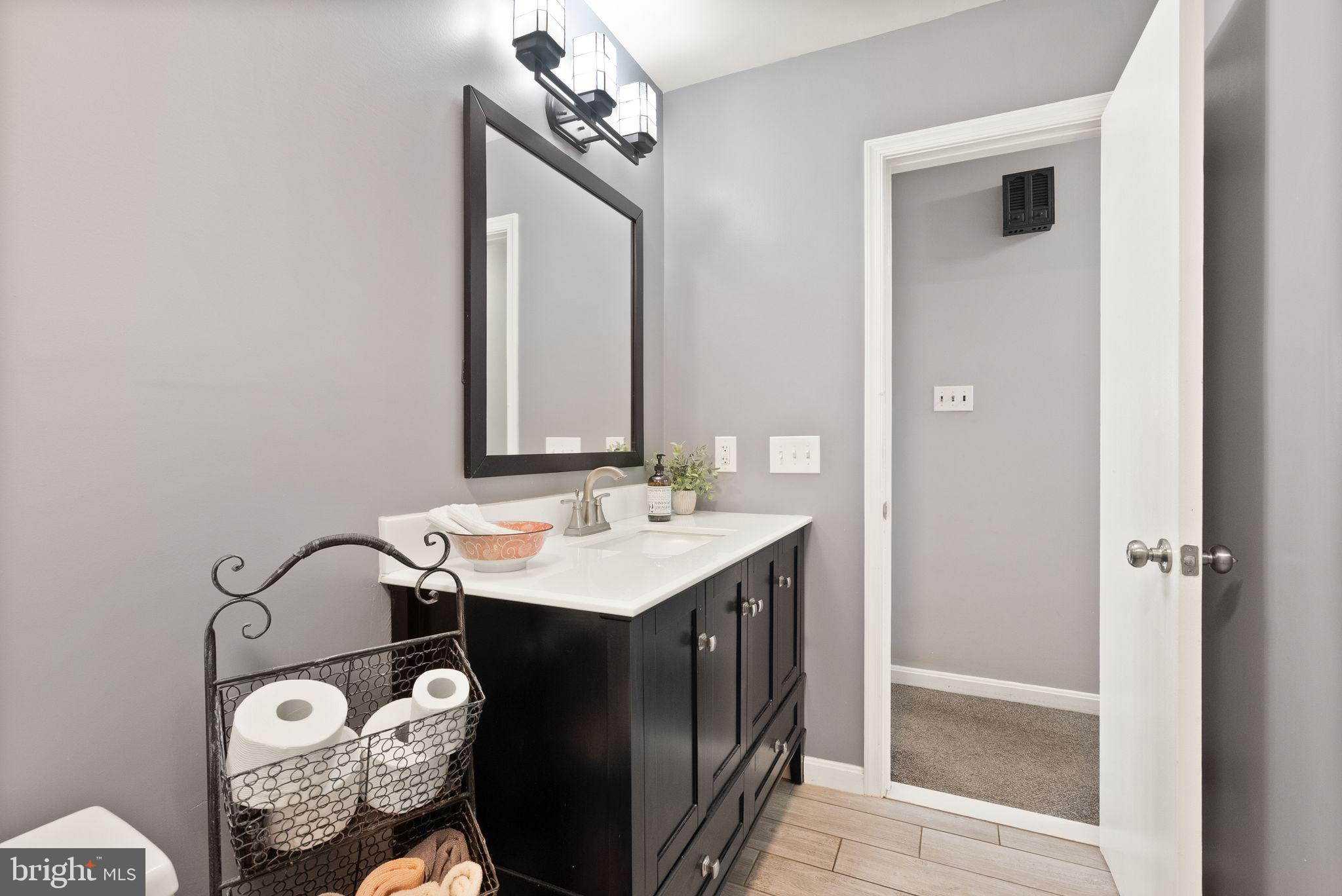 WARREN ESTATES - Residential