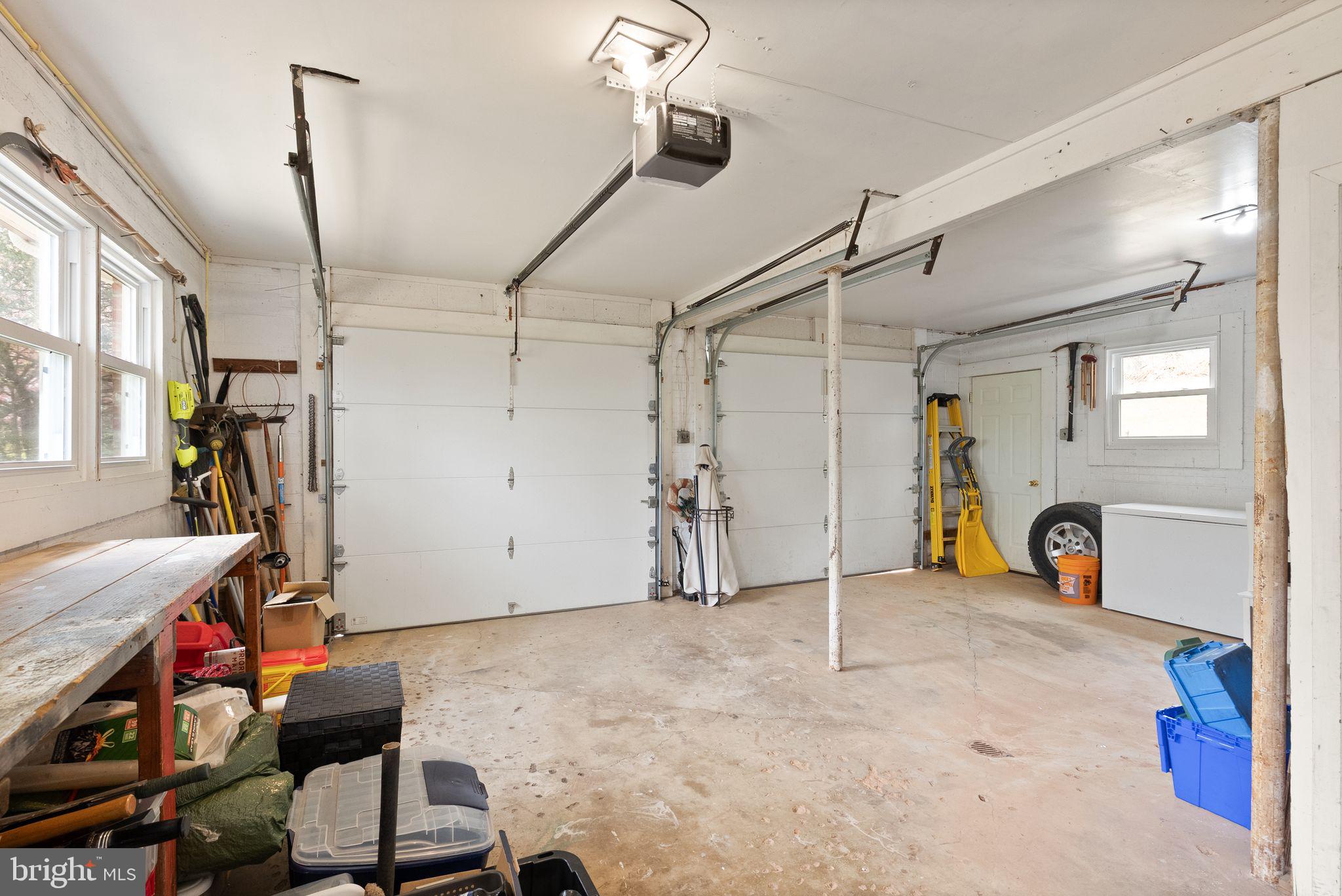 WARREN ESTATES - Residential