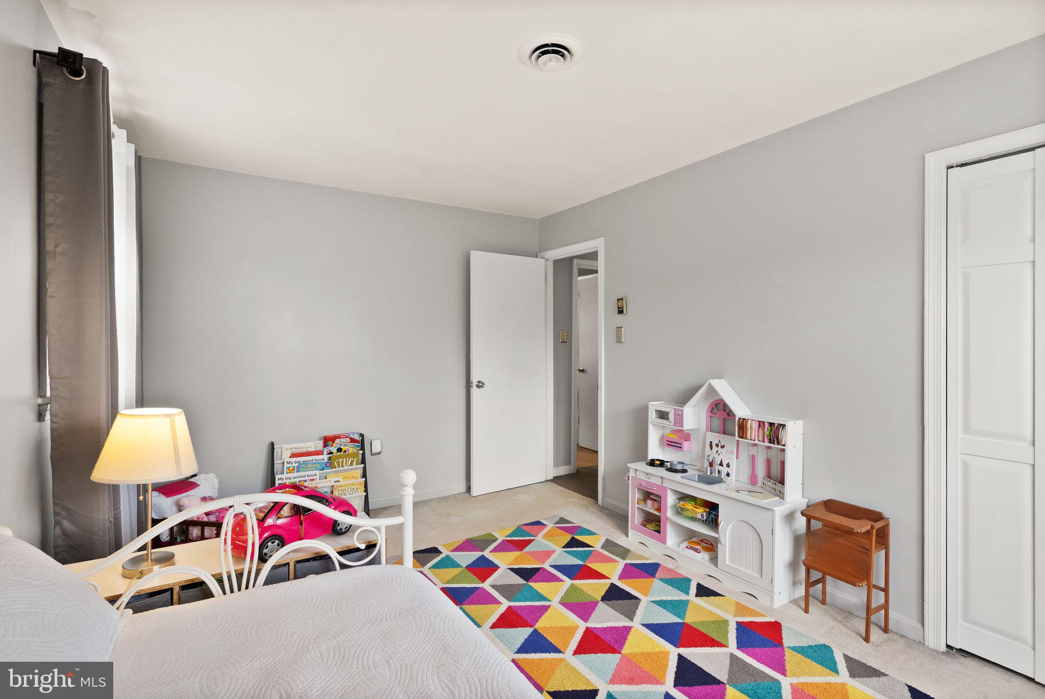 WARREN ESTATES - Residential