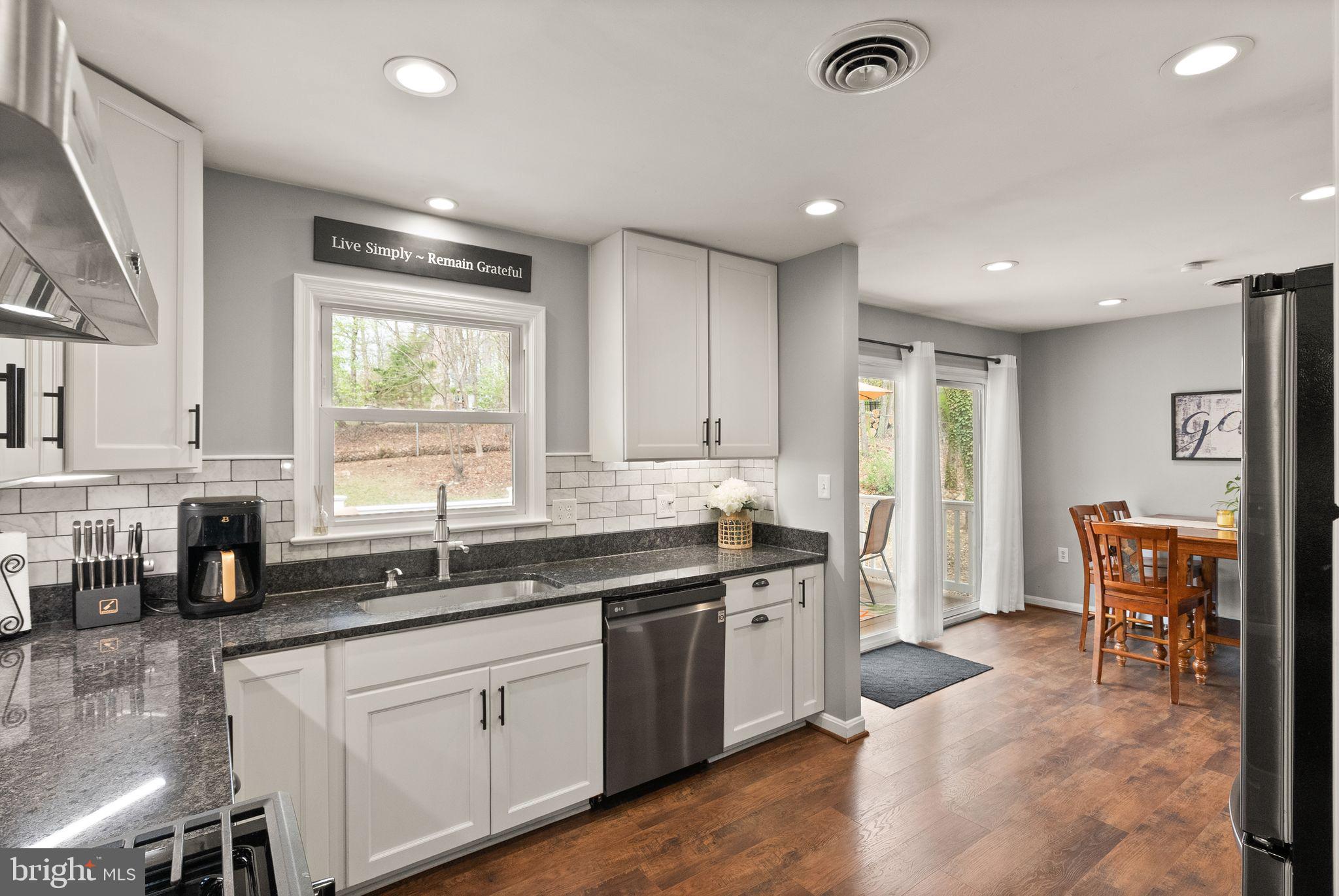 WARREN ESTATES - Residential