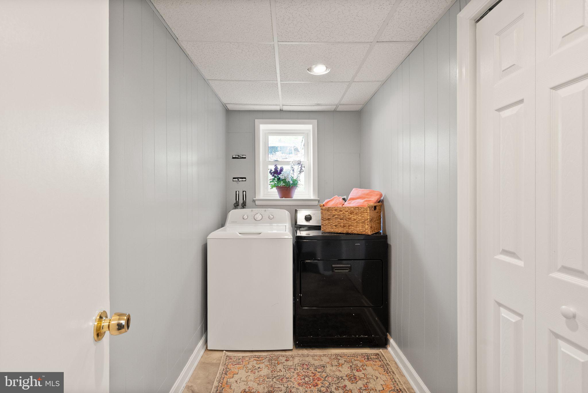 WARREN ESTATES - Residential