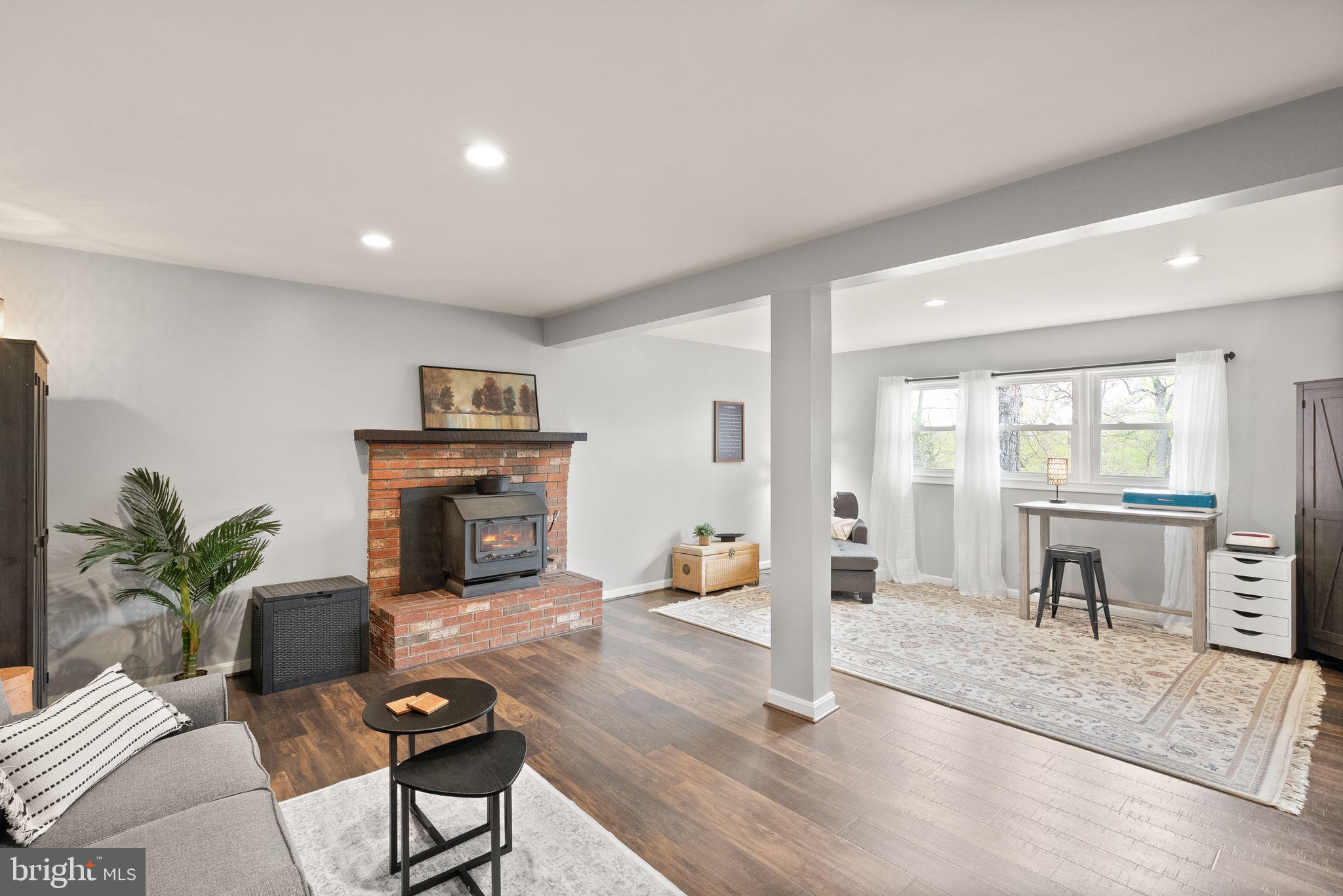 WARREN ESTATES - Residential