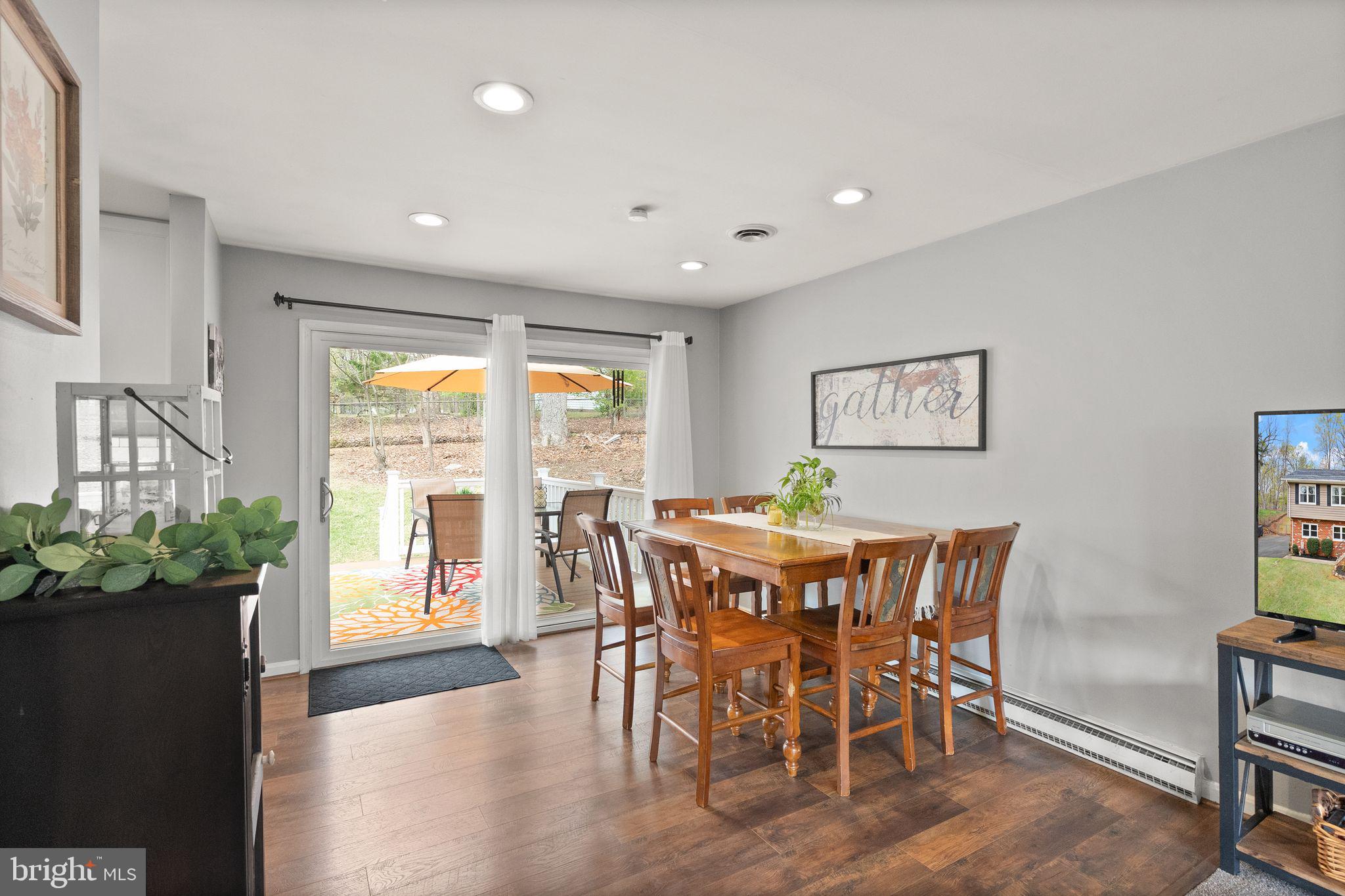 WARREN ESTATES - Residential