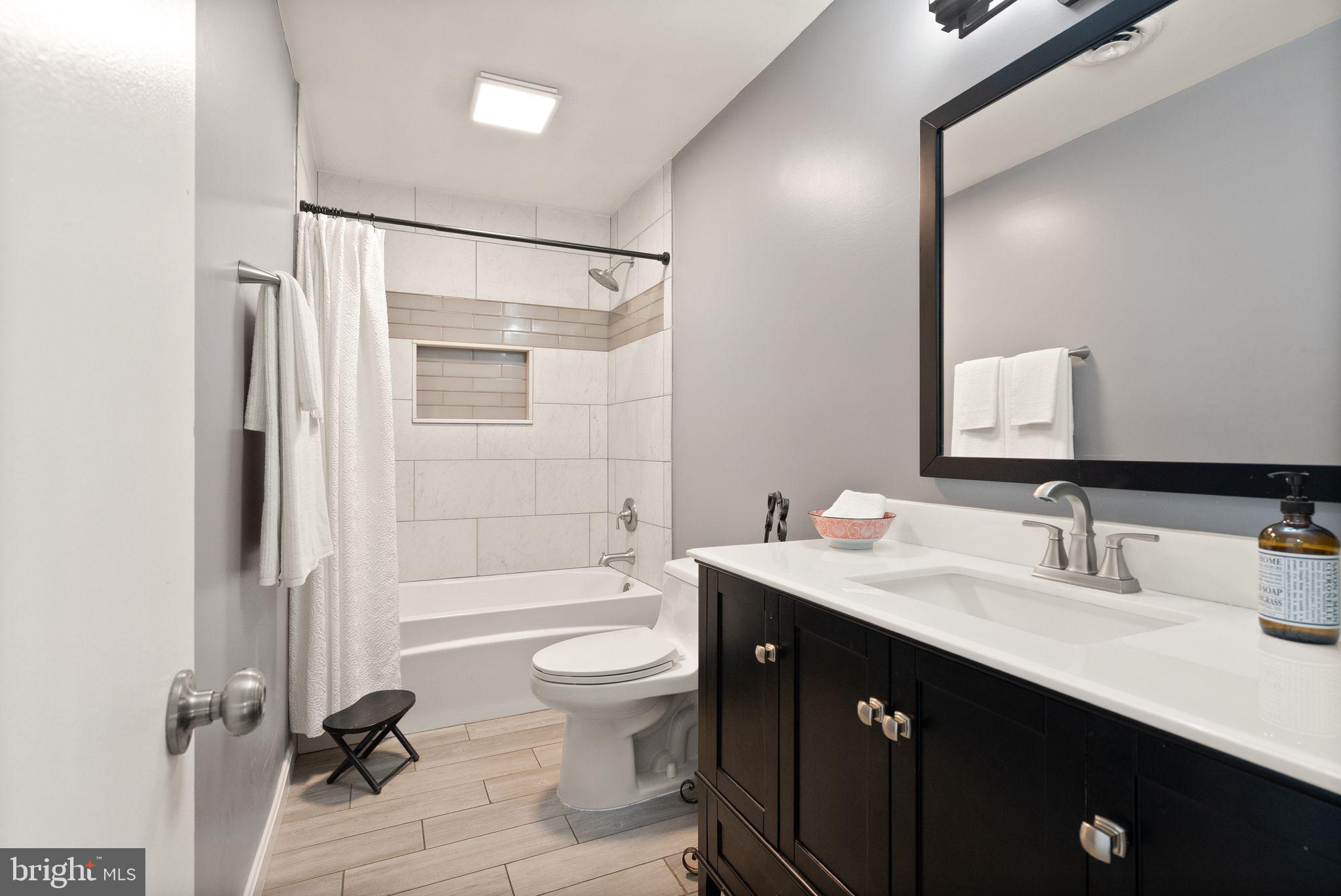 WARREN ESTATES - Residential