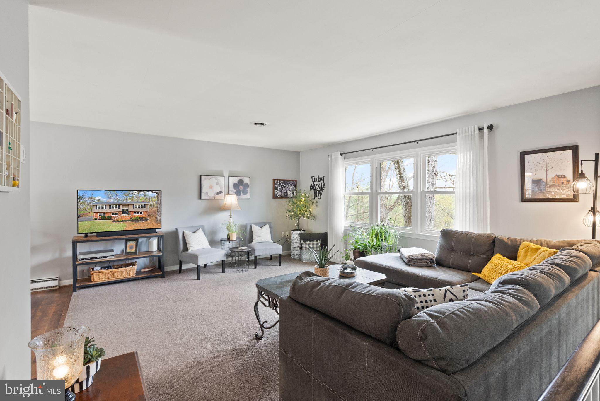 WARREN ESTATES - Residential