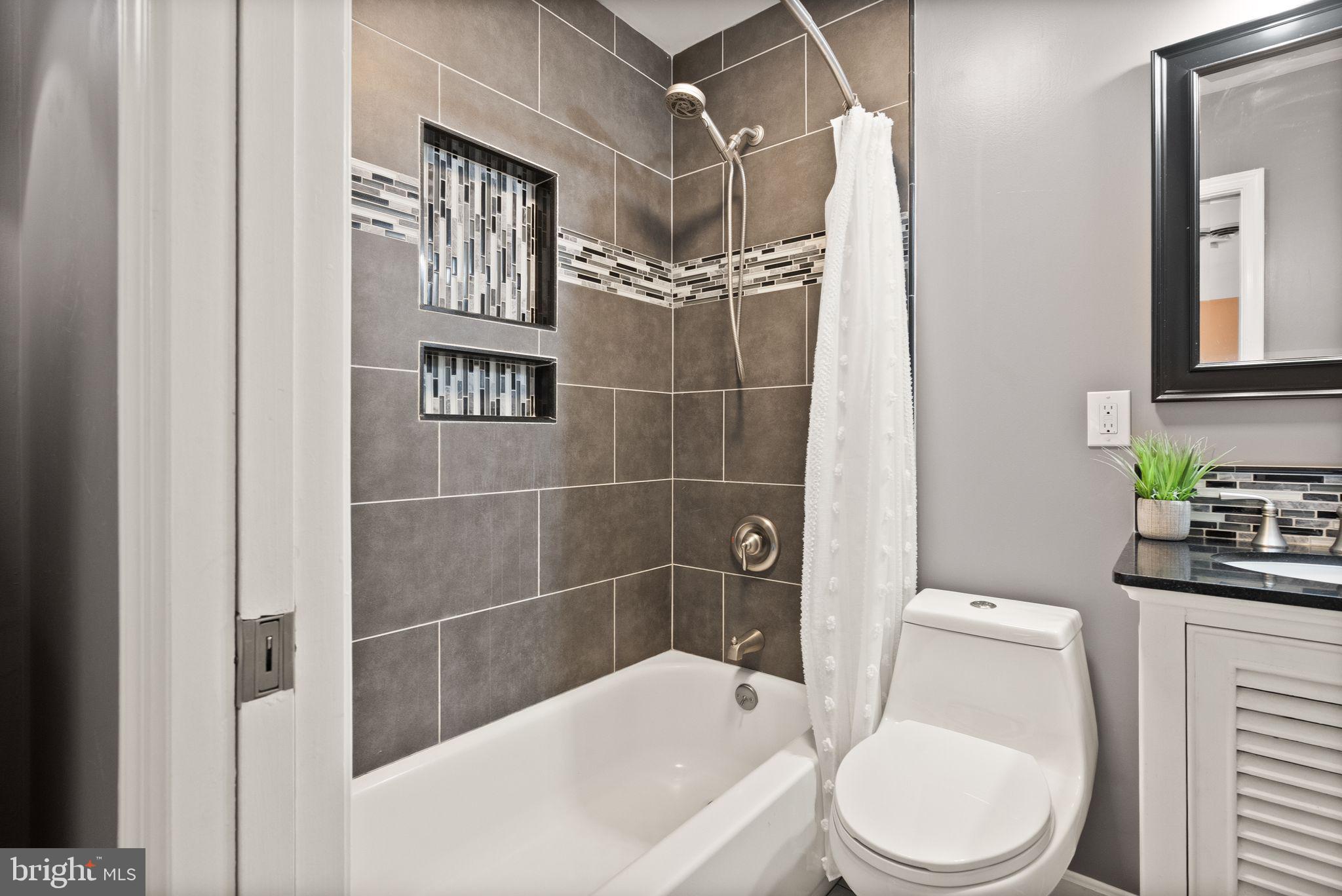 WARREN ESTATES - Residential