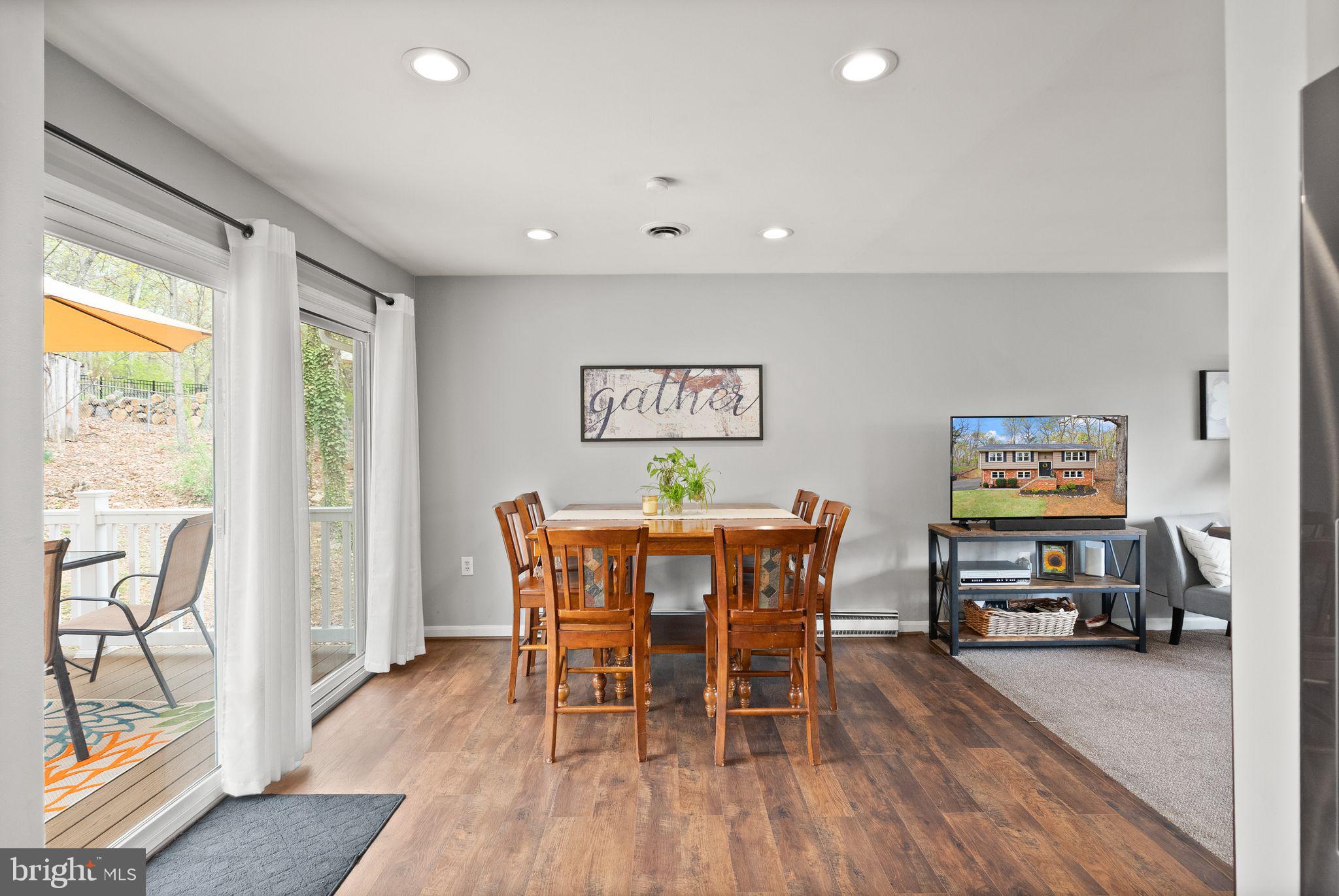 WARREN ESTATES - Residential