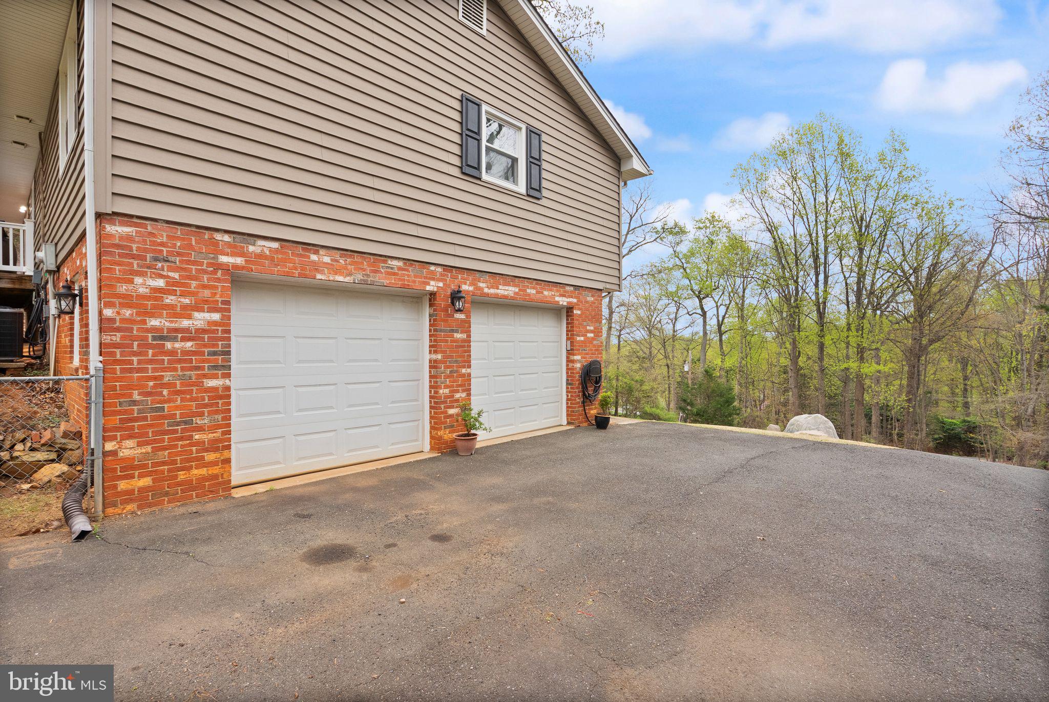 WARREN ESTATES - Residential