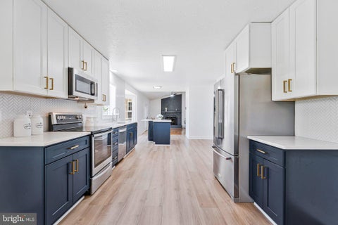 Tiny photo for 4603 Sand Rock Lane, CHANTILLY, VA 20151 (MLS # VAFX2316334)