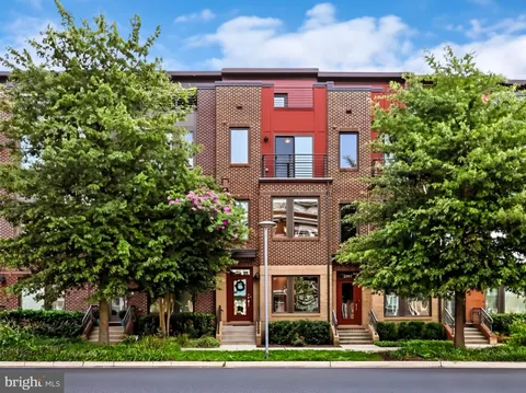2995 Eskridge Road, Fairfax, VA MLS: VAFX2230598