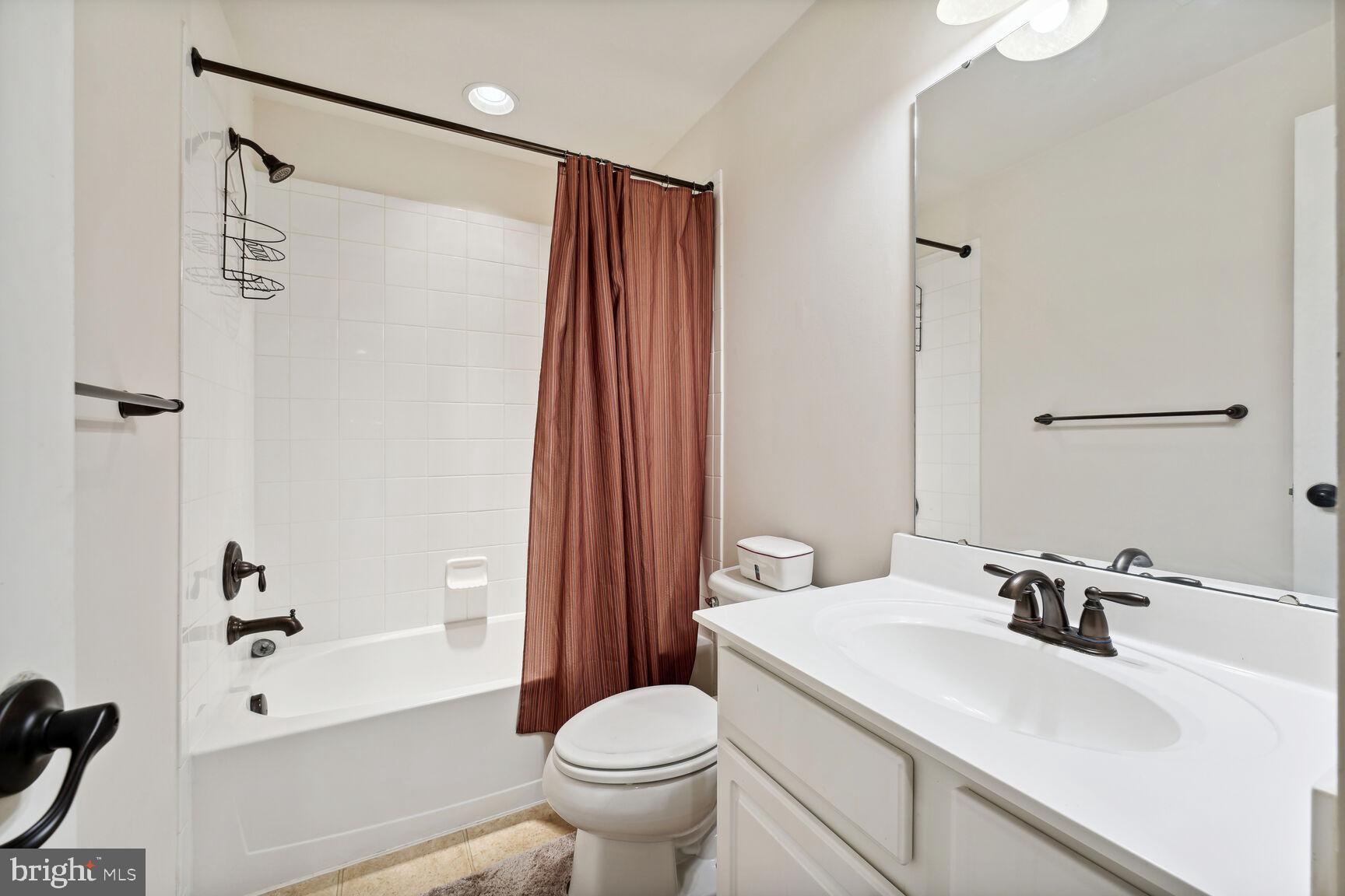 PINEY GROVE ESTATES - Residential