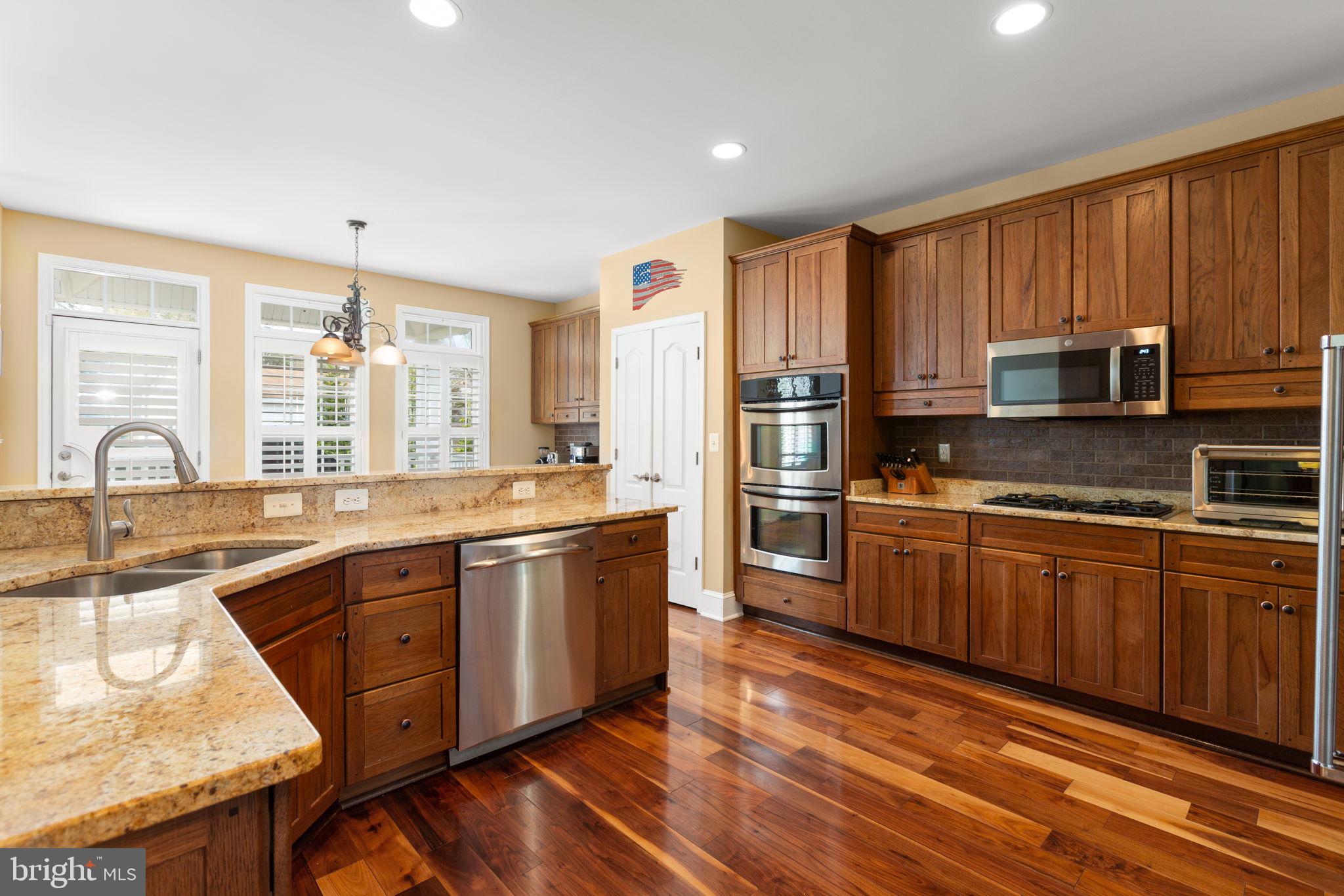 STACY CROSSING - Residential