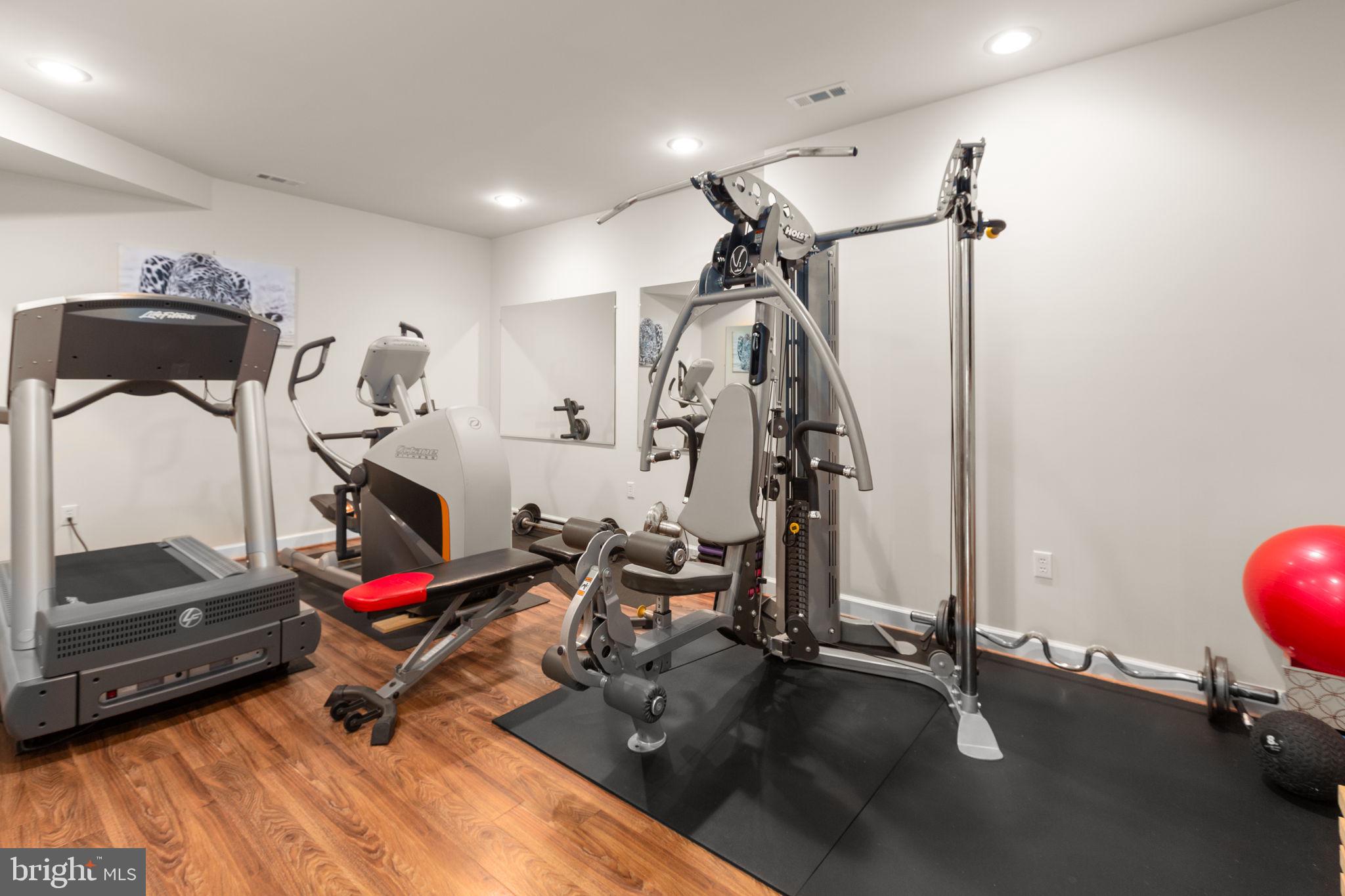 STACY CROSSING - Residential