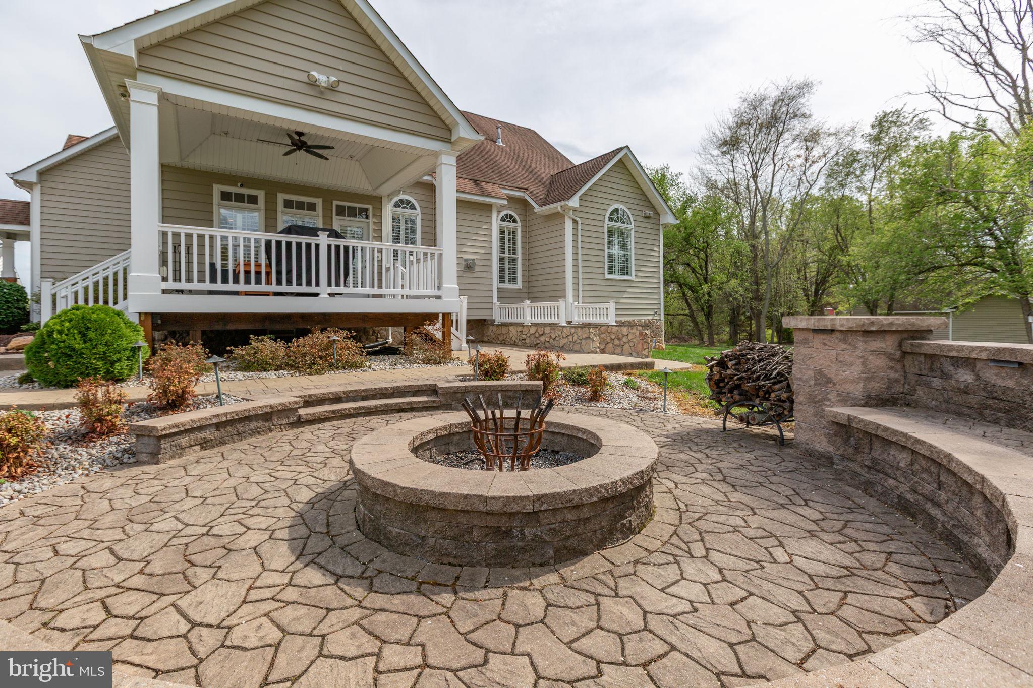 STACY CROSSING - Residential