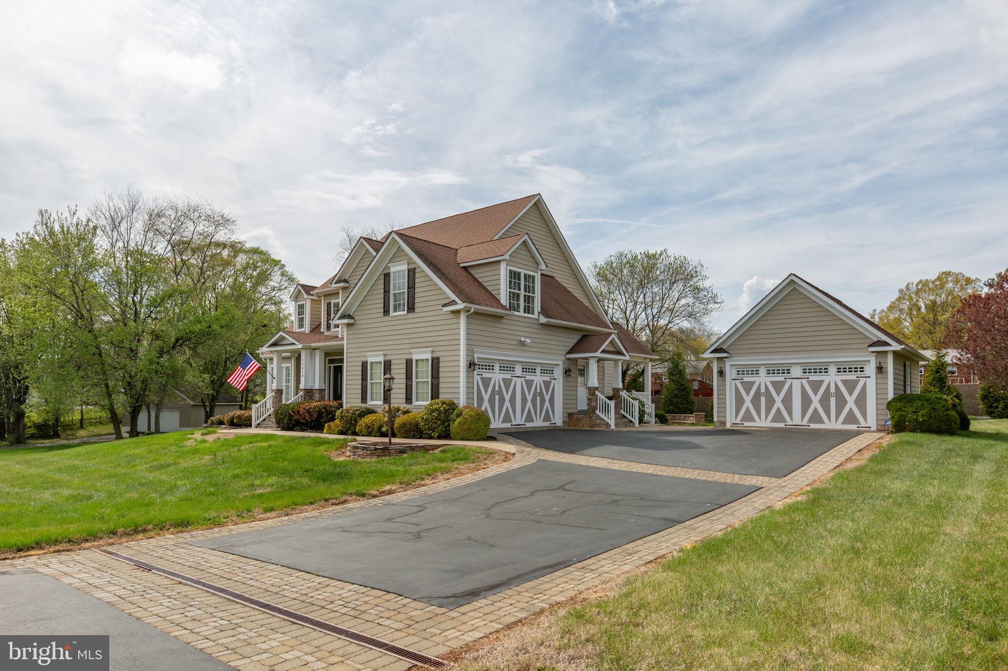 STACY CROSSING - Residential