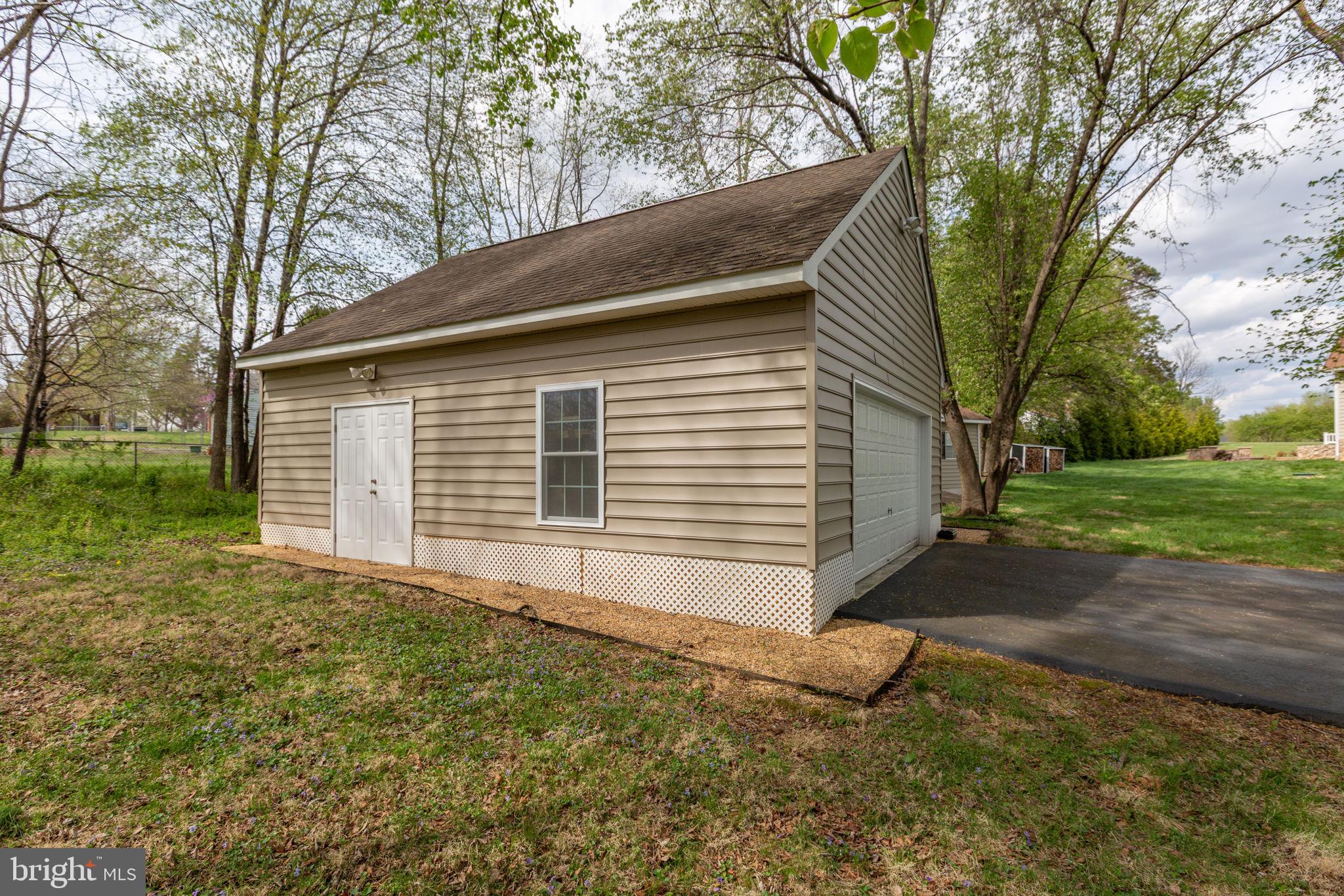 STACY CROSSING - Residential