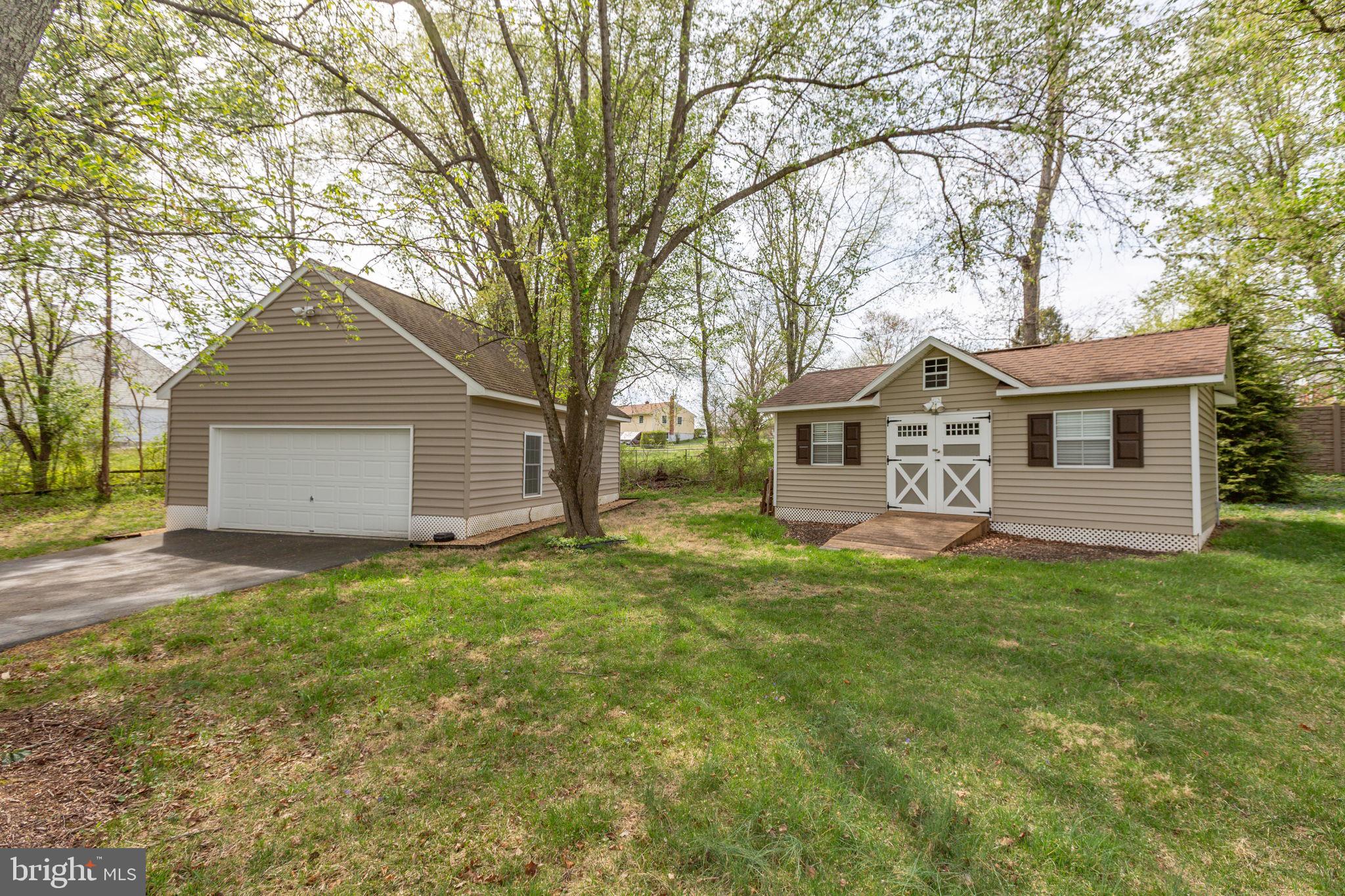 STACY CROSSING - Residential