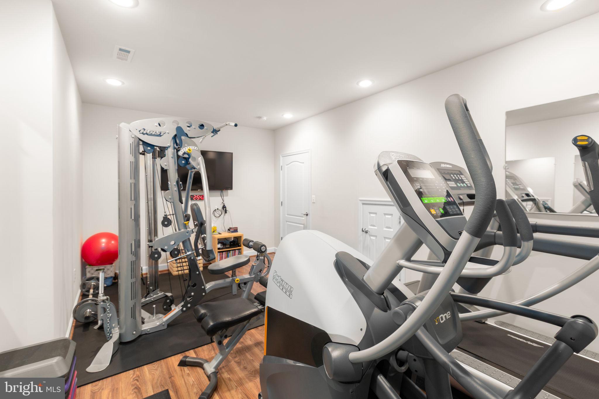 STACY CROSSING - Residential