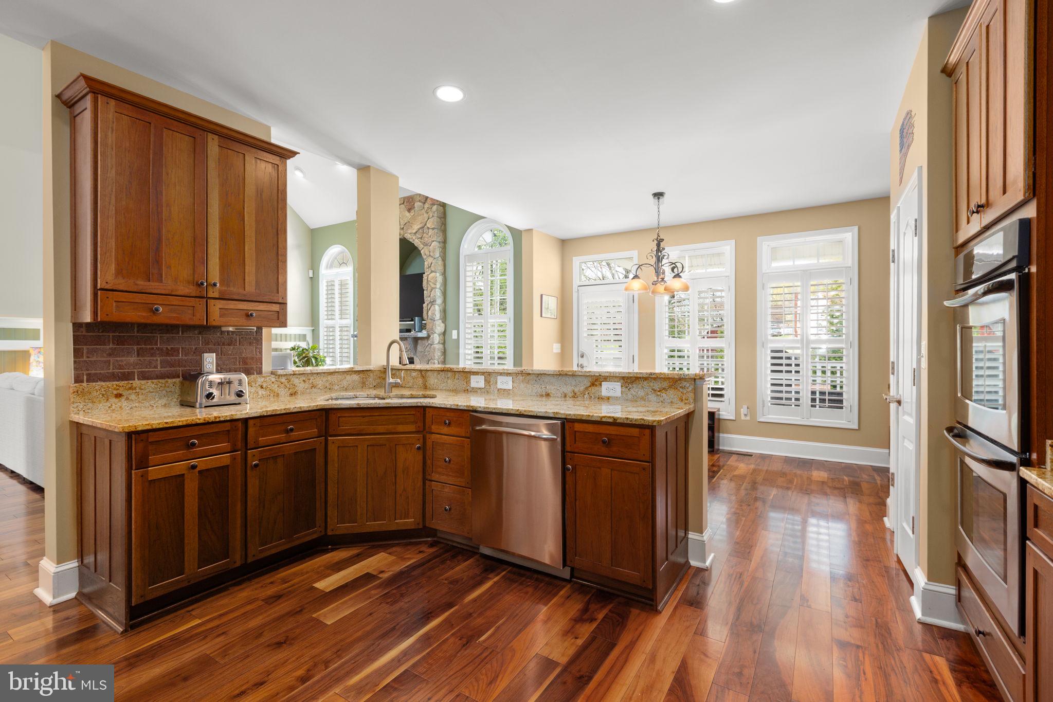 STACY CROSSING - Residential