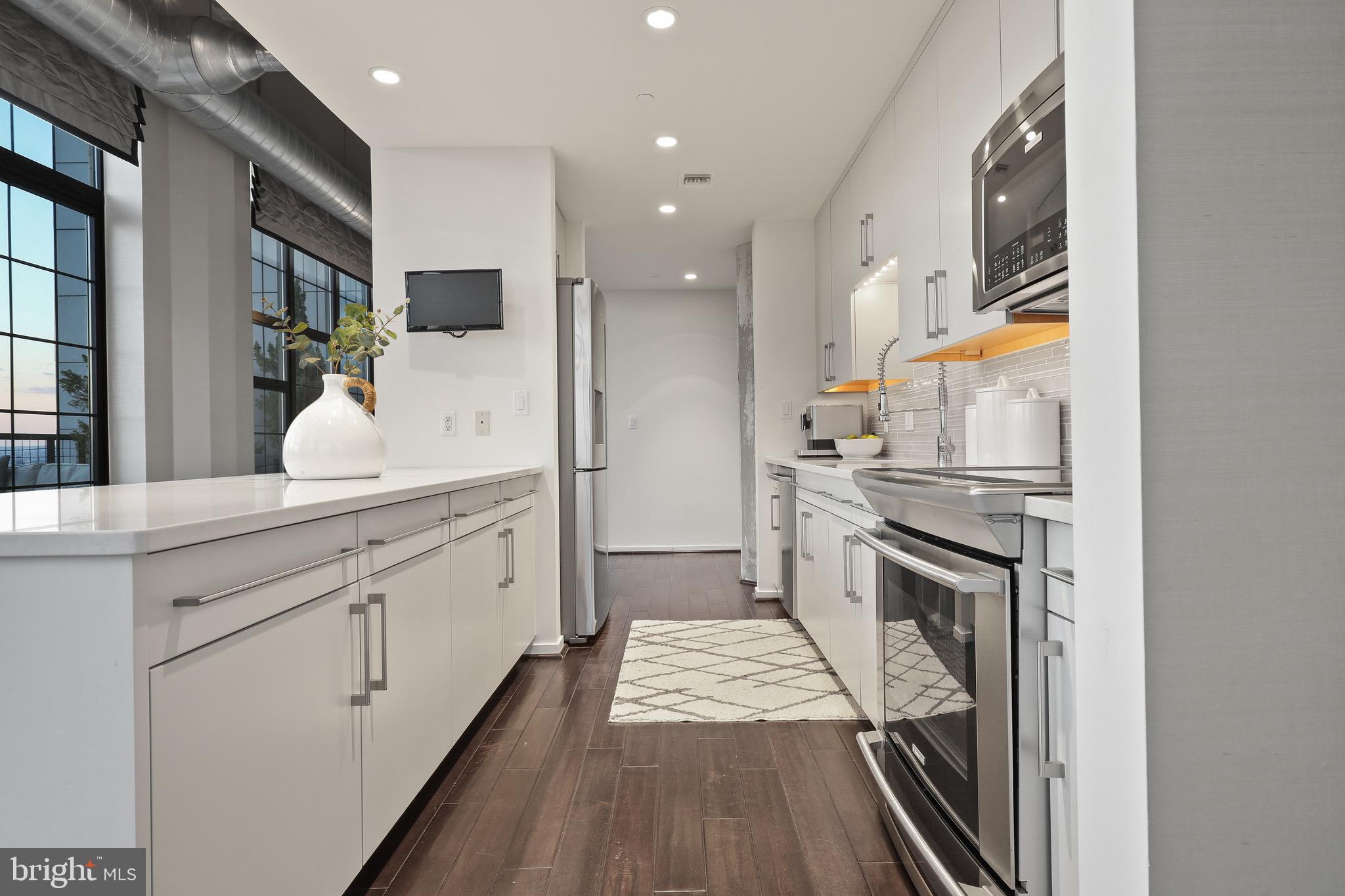 LOCUST POINT - Residential Lease