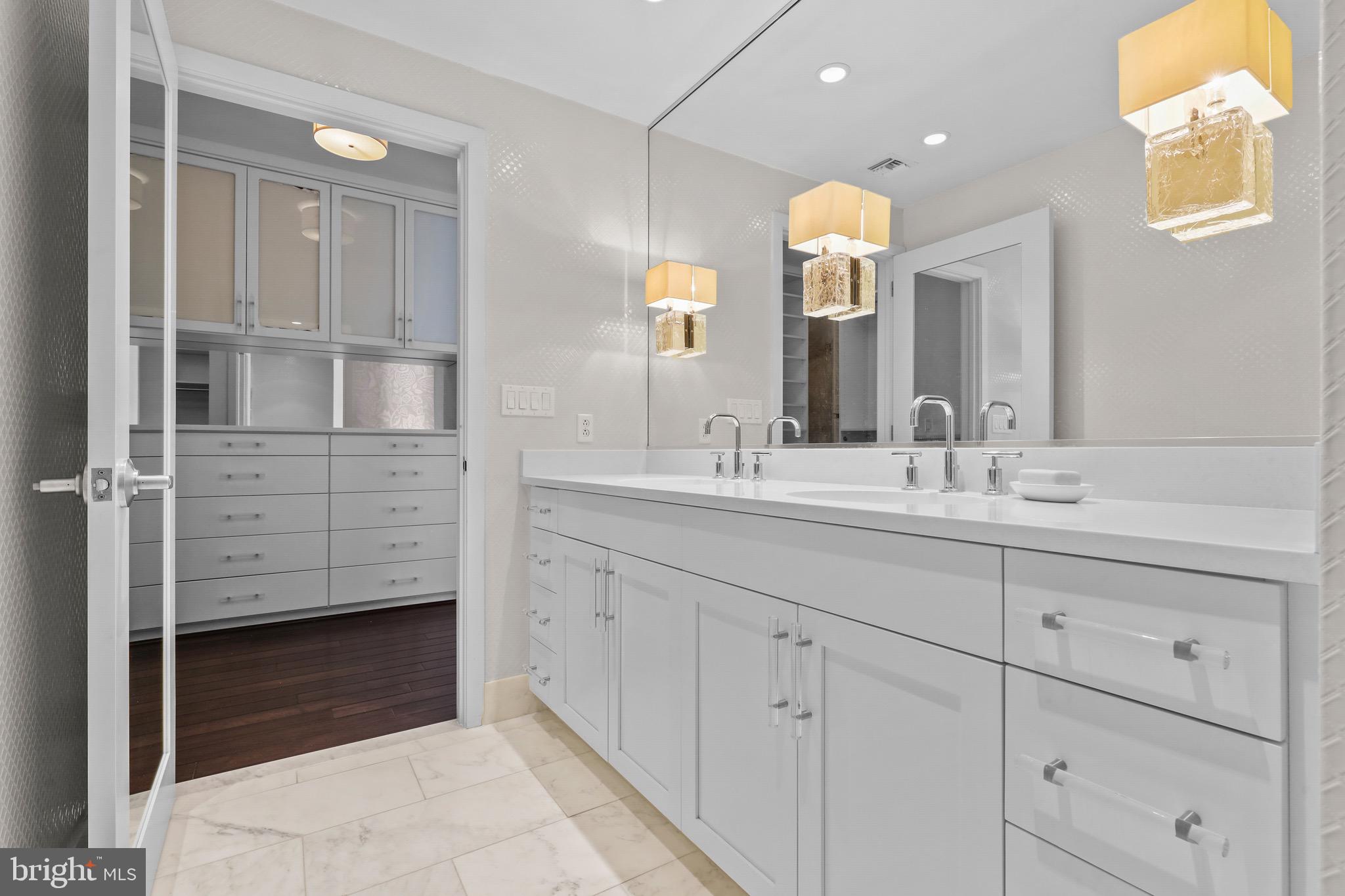 LOCUST POINT - Residential Lease