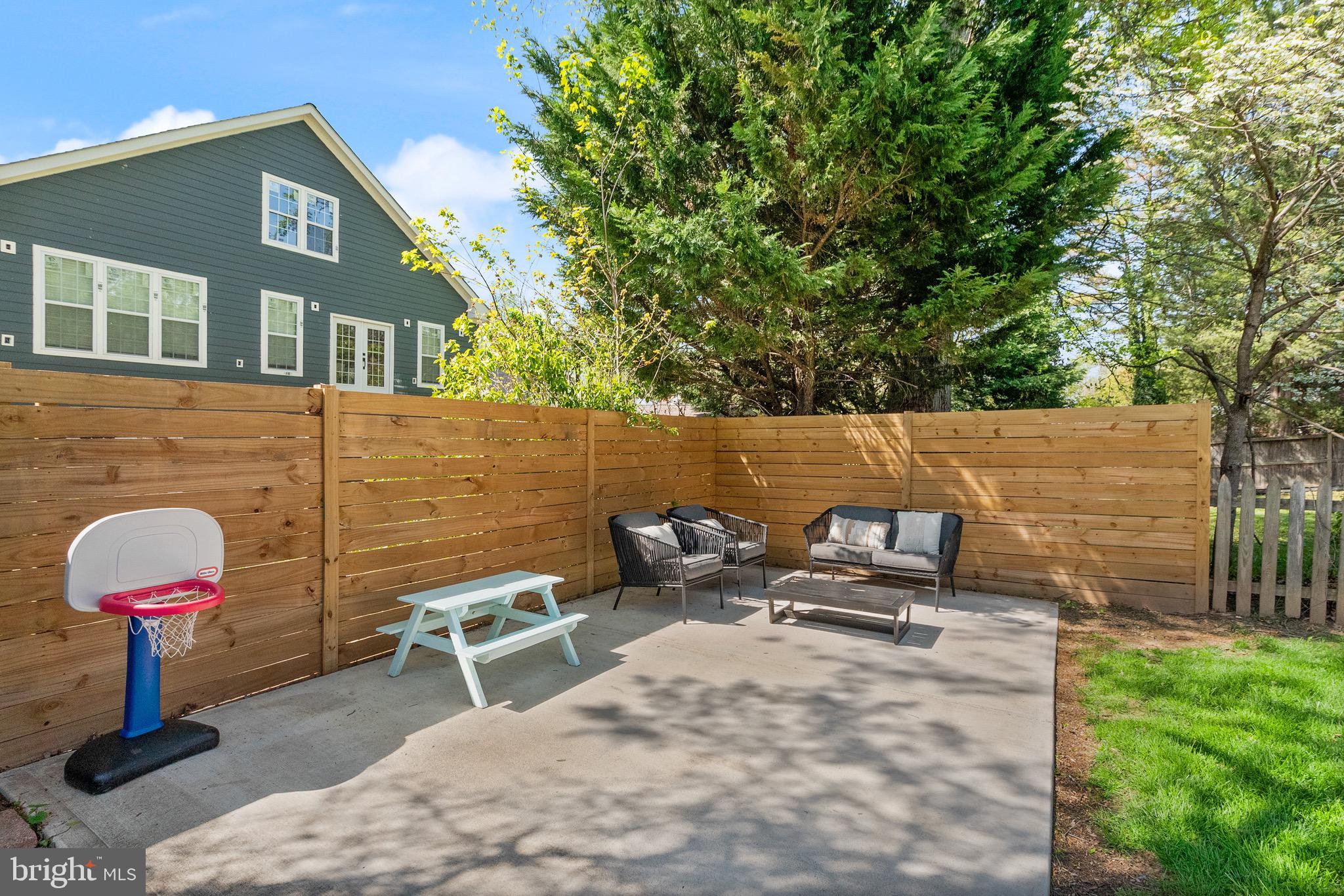 TYLER PARK - Residential