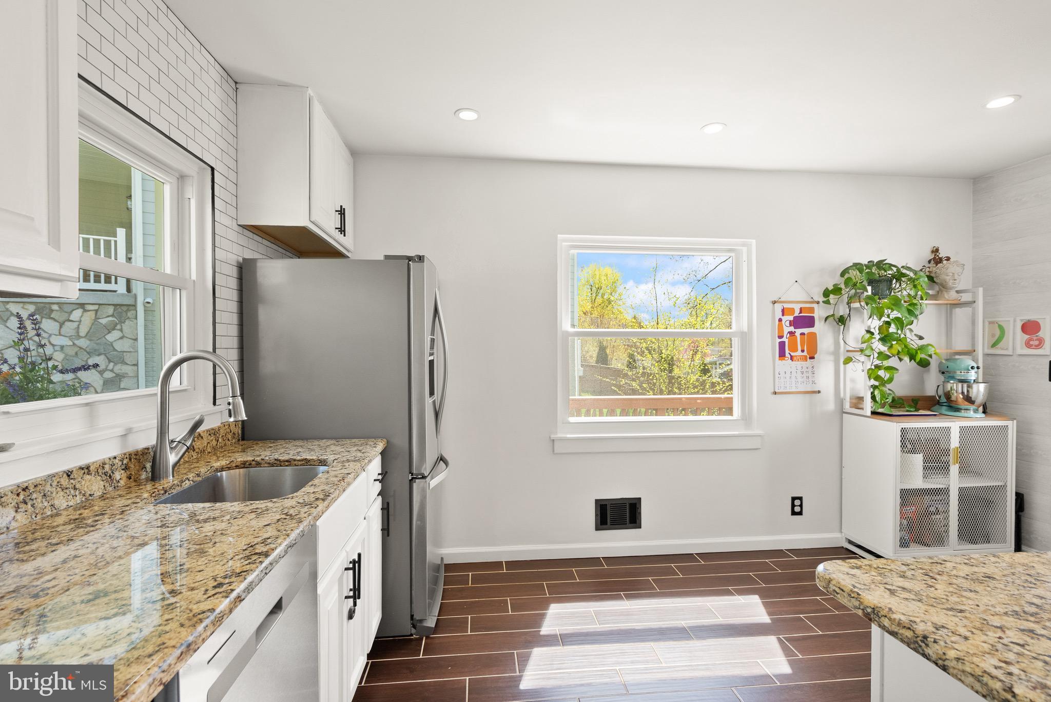 TYLER PARK - Residential