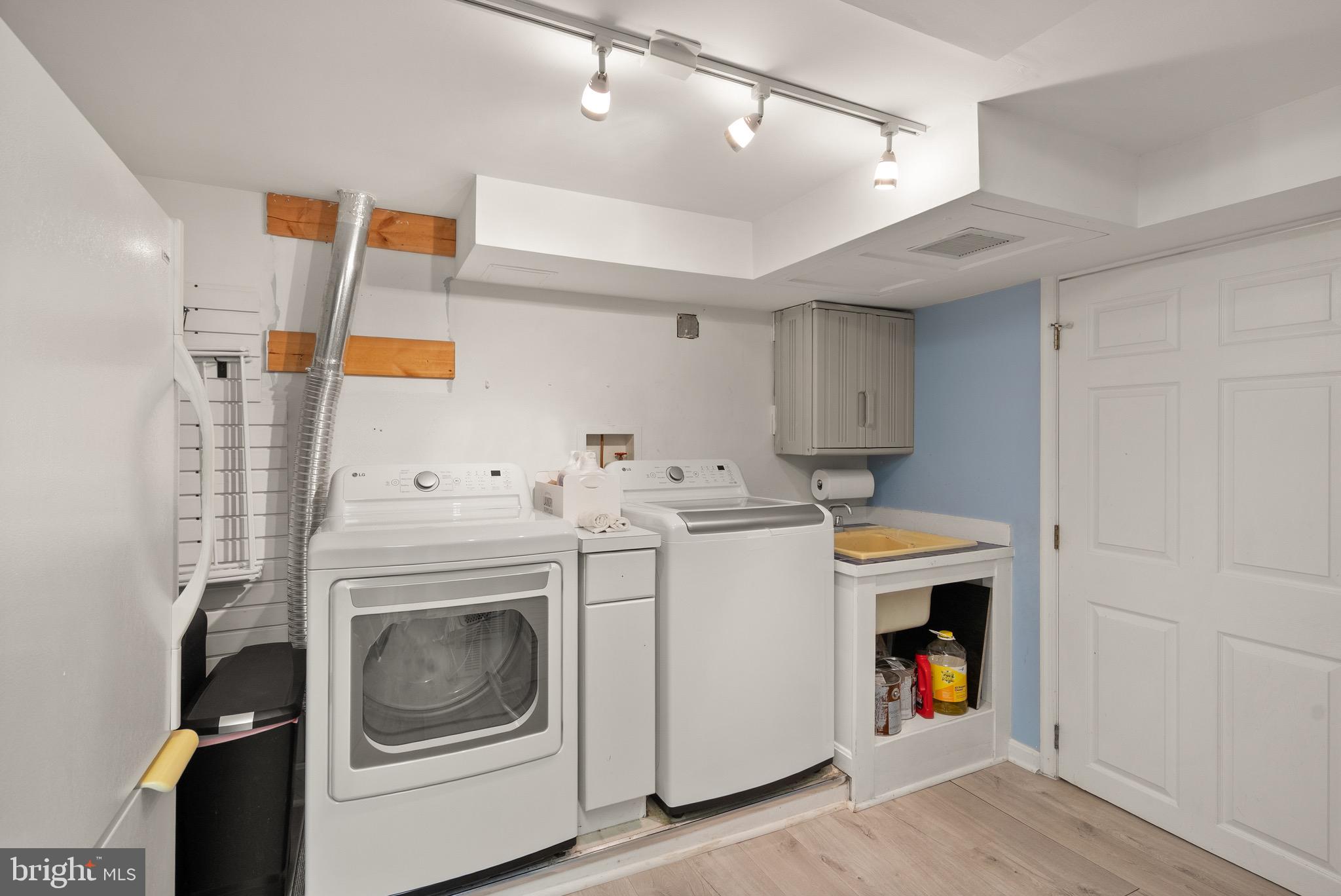 TYLER PARK - Residential