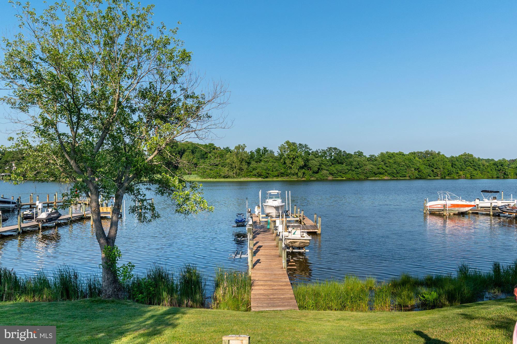 ISLAND LANDING - Residential