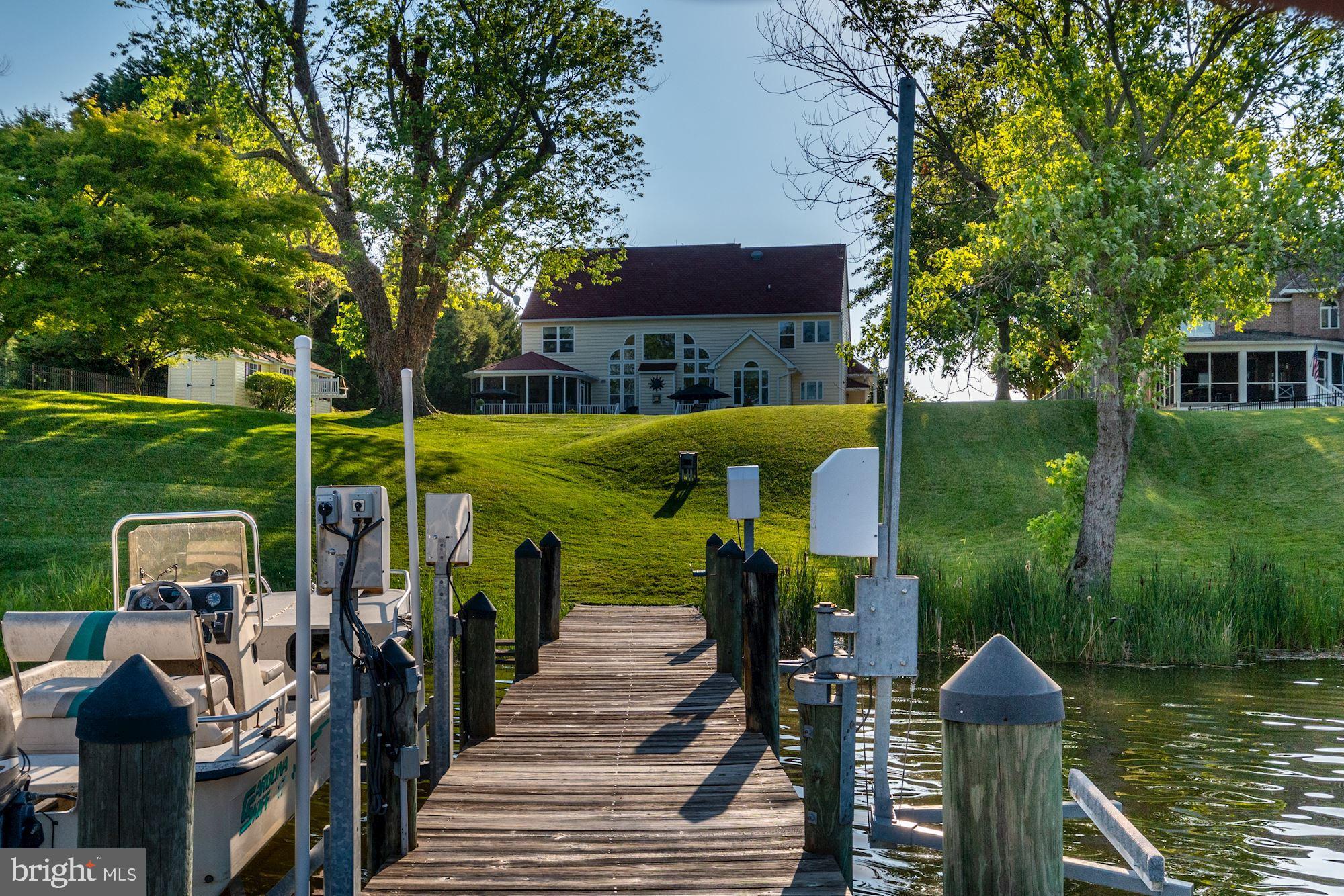 ISLAND LANDING - Residential