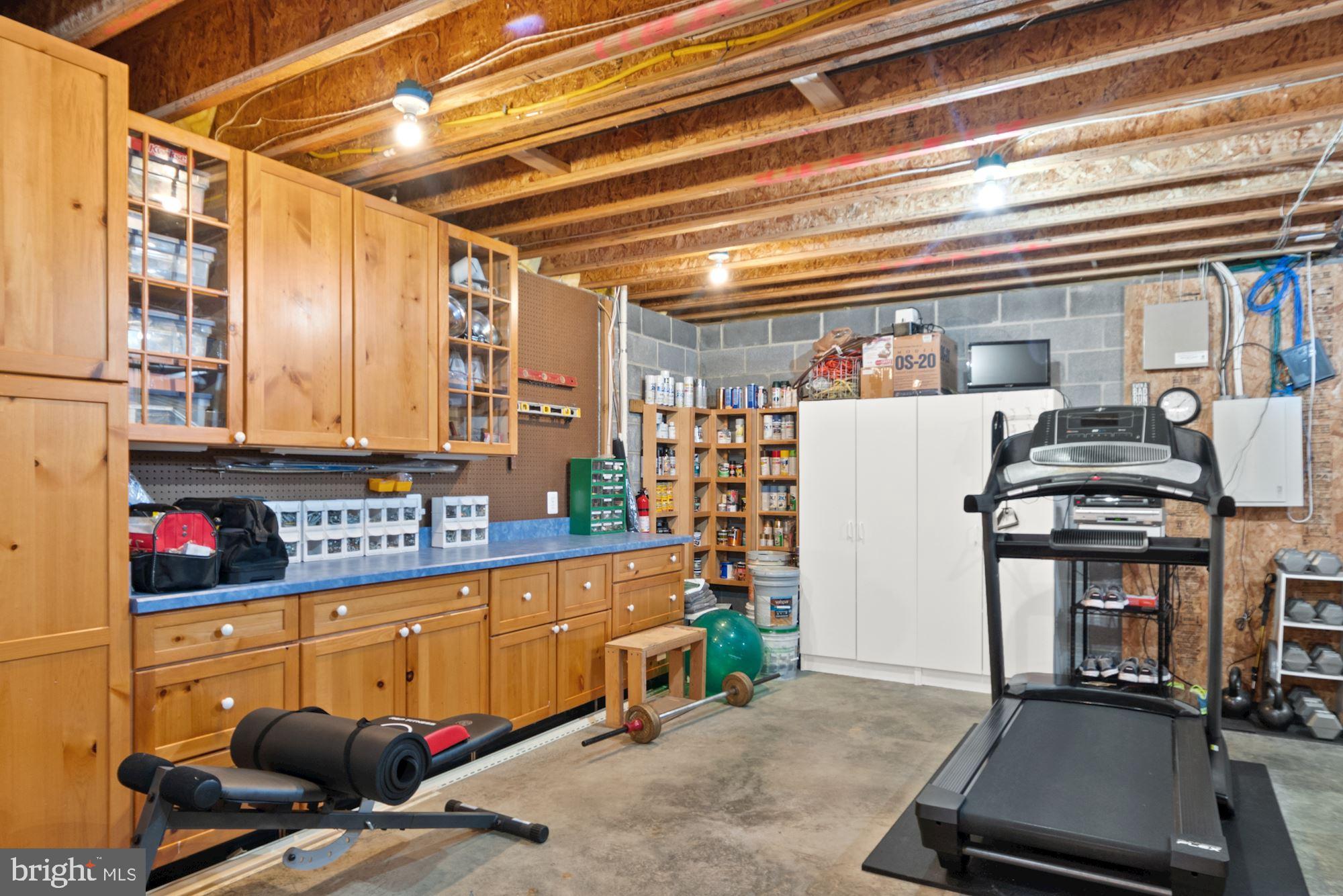 ISLAND LANDING - Residential