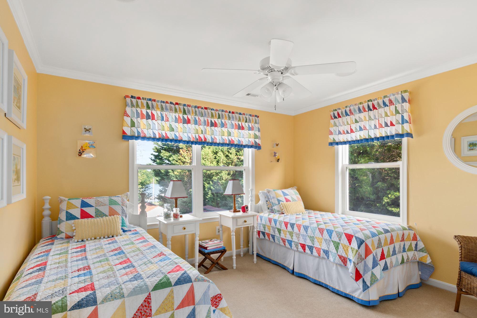 ISLAND LANDING - Residential