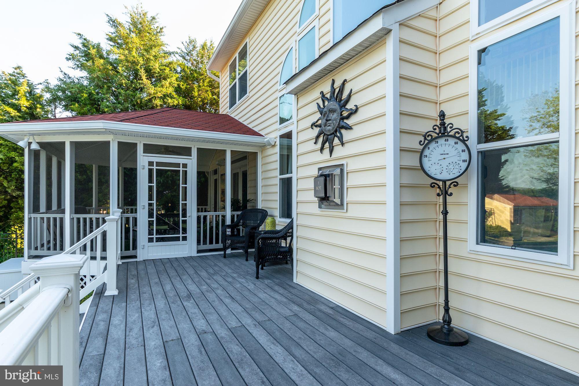 ISLAND LANDING - Residential