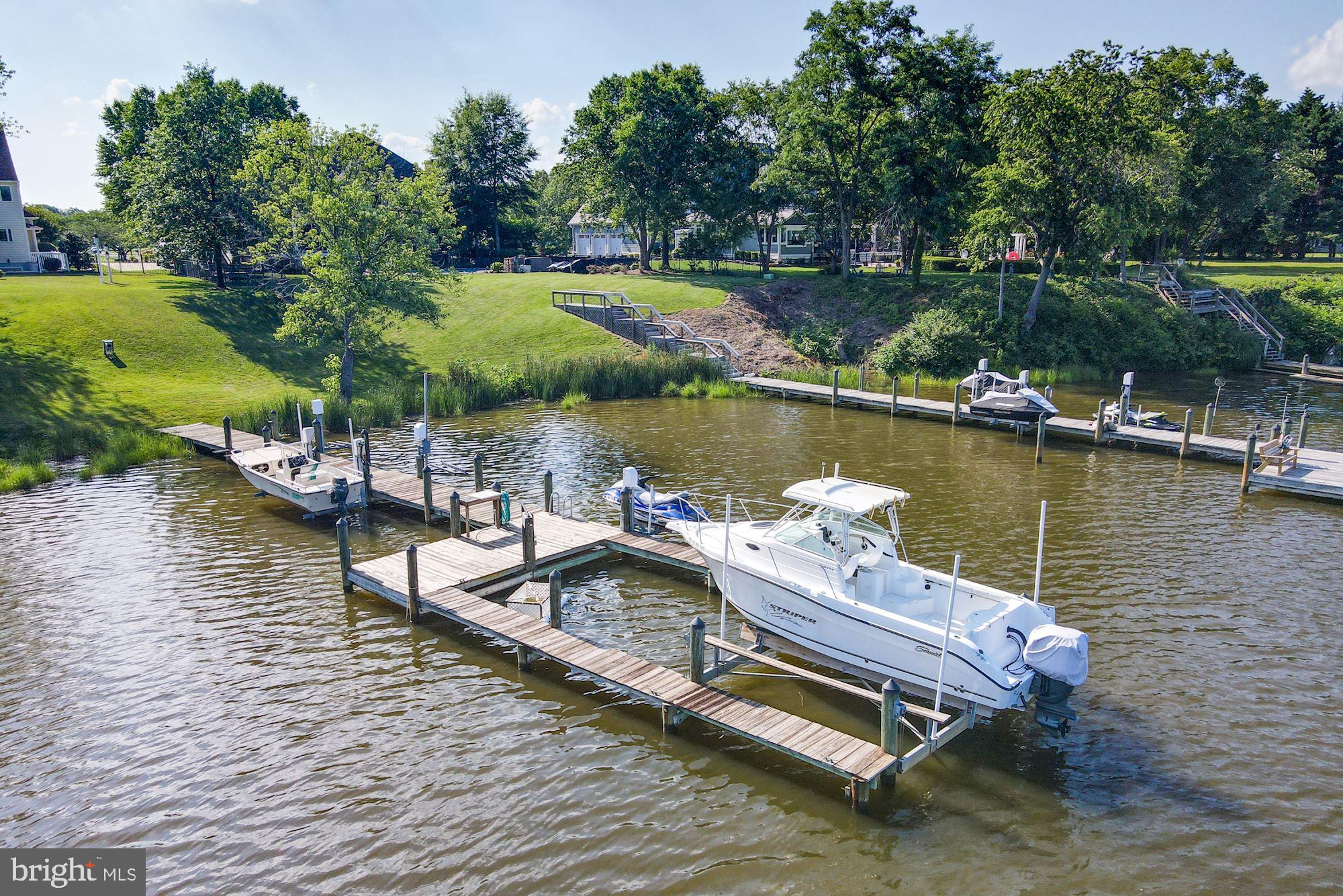 ISLAND LANDING - Residential